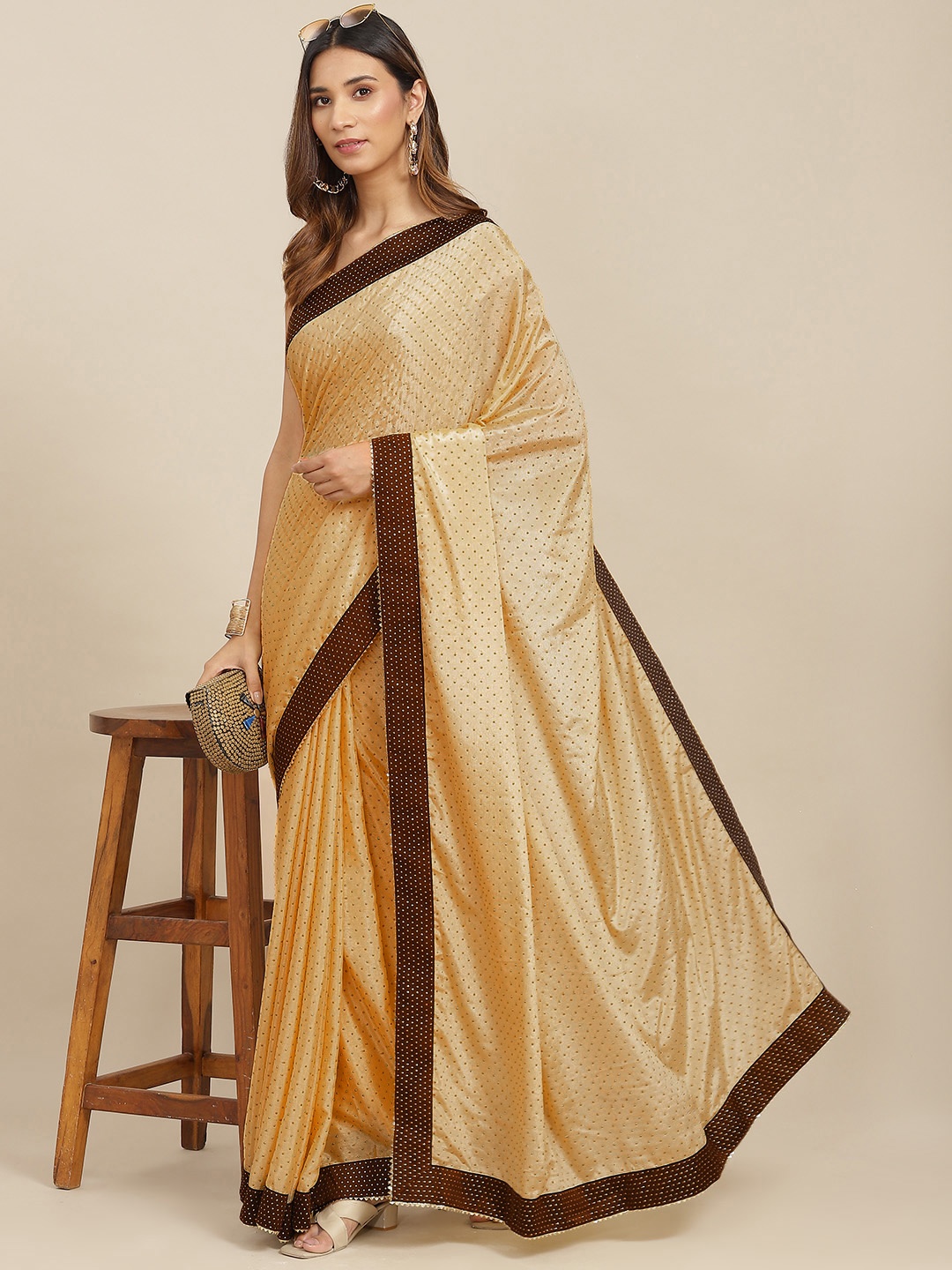 

Ishin Cream-Coloured Embellished Zari Silk Blend Saree