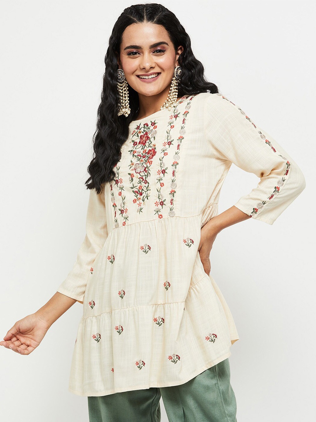 

max Women Beige & Red Viscose Rayon Embroidered Tunic