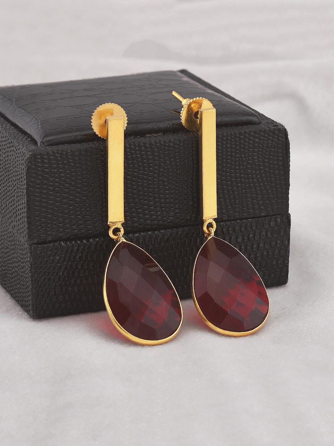 

Tistabene Red Contemporary Drop Earrings