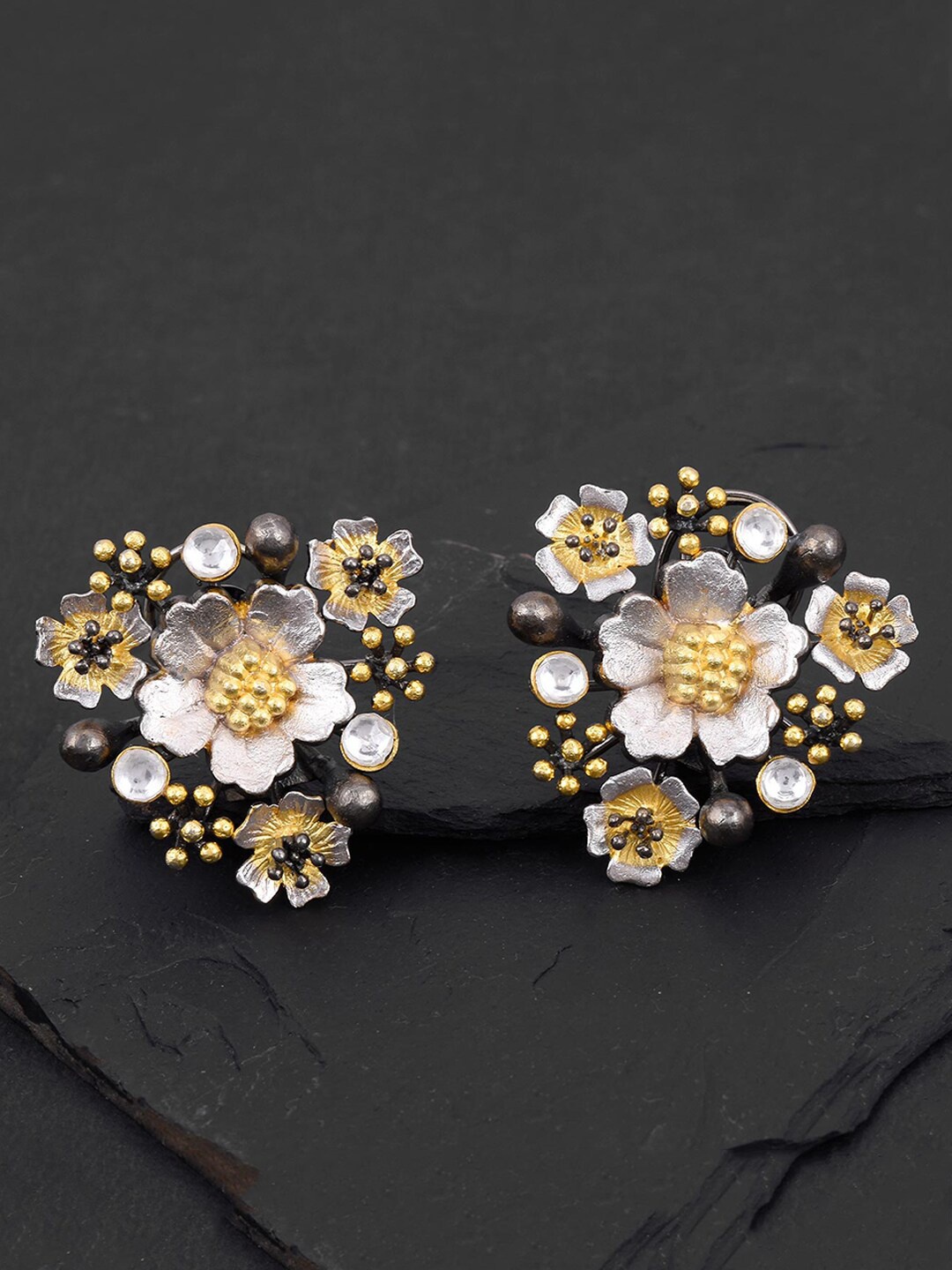 

Tistabene Women White & Gold-Toned Floral Studs Earrings