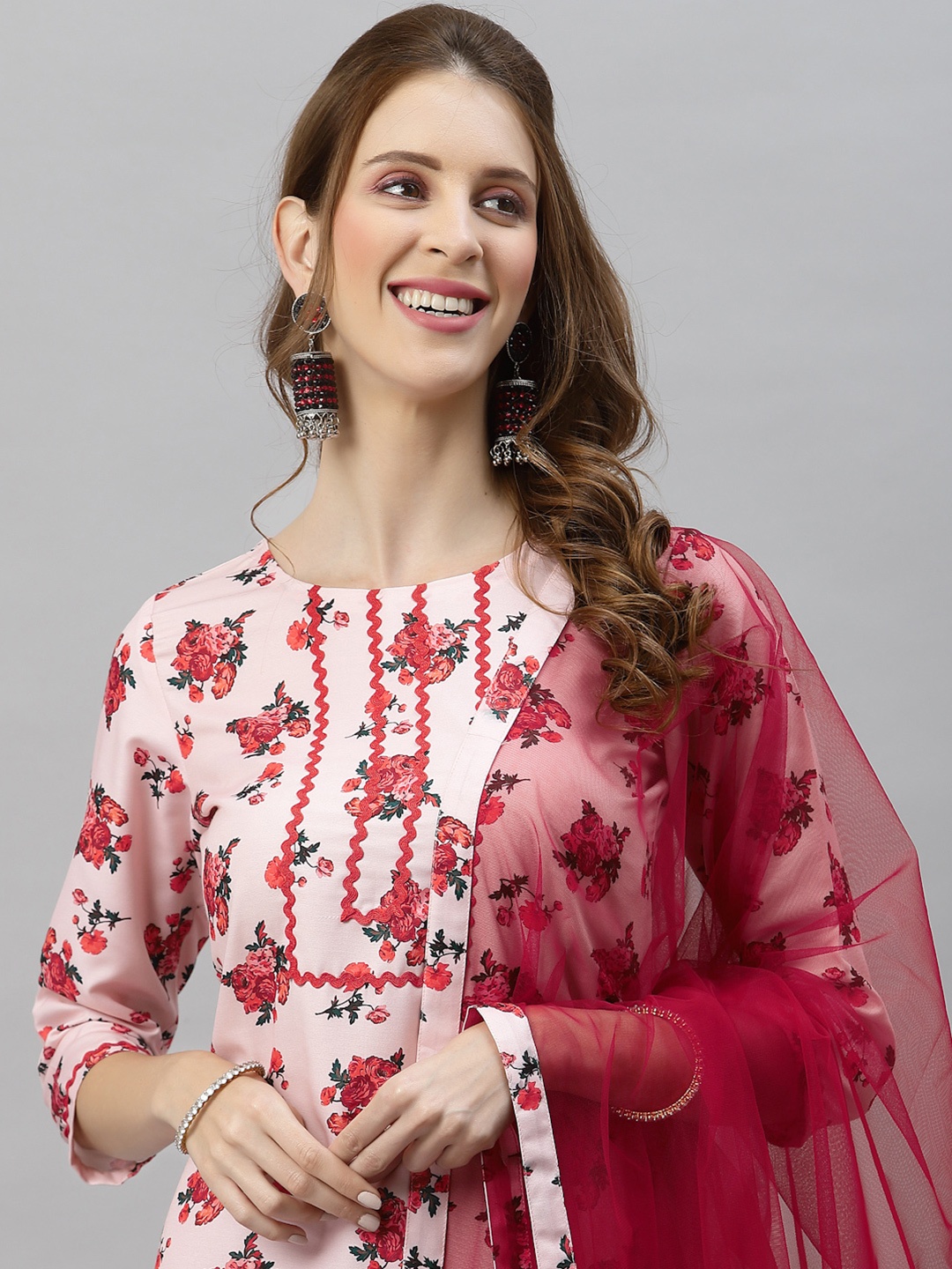 

SKYLEE Women Pink Floral Printed Kurta with Palazzos & Dupatta