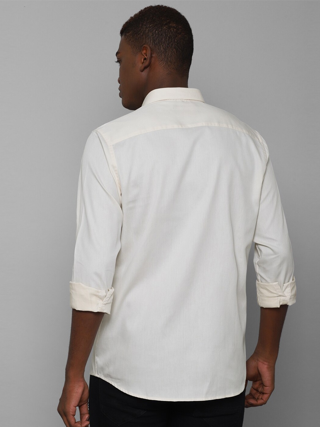 

Allen Solly Men Cream-Coloured Slim Fit Cotton Casual Shirt