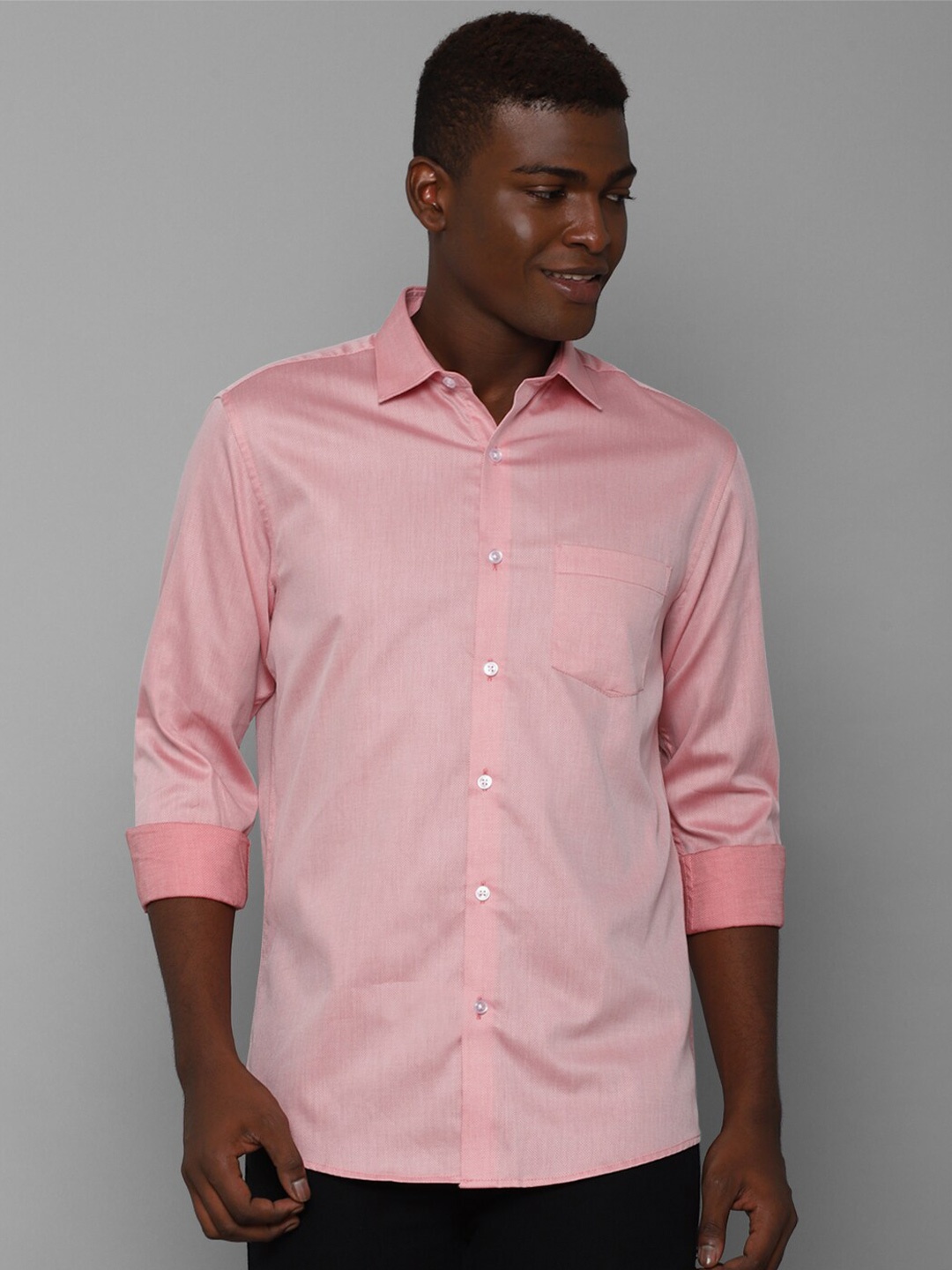 

Allen Solly Men Pink Solid Slim Fit Casual Shirt