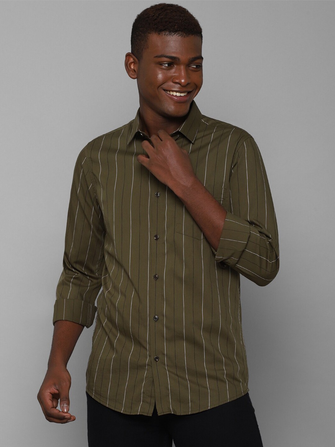 

Allen Solly Men Olive Green Slim Fit Striped Casual Shirt