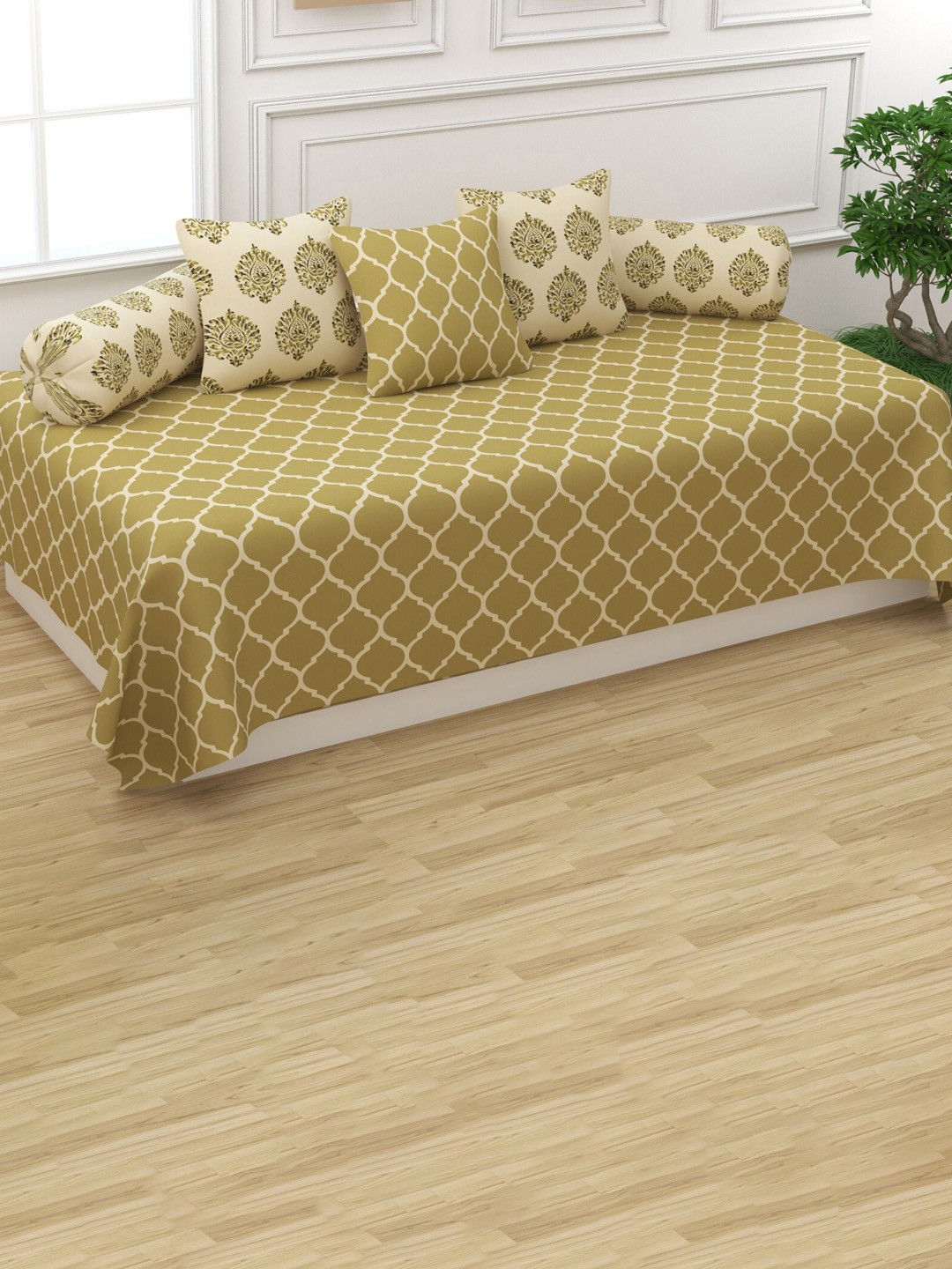 

Trance Home Linen Set Of 6 Green Printed Pure Cotton 200 TC Diwan Set