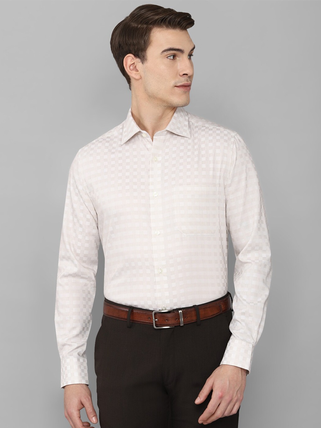 

Louis Philippe Men Cream-Coloured Checked Casual Shirt