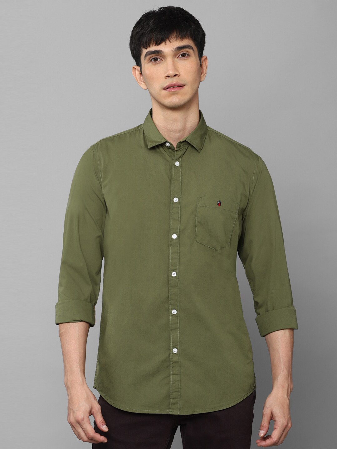 

Louis Philippe Jeans Men Olive Green Solid Slim Fit Casual Shirt