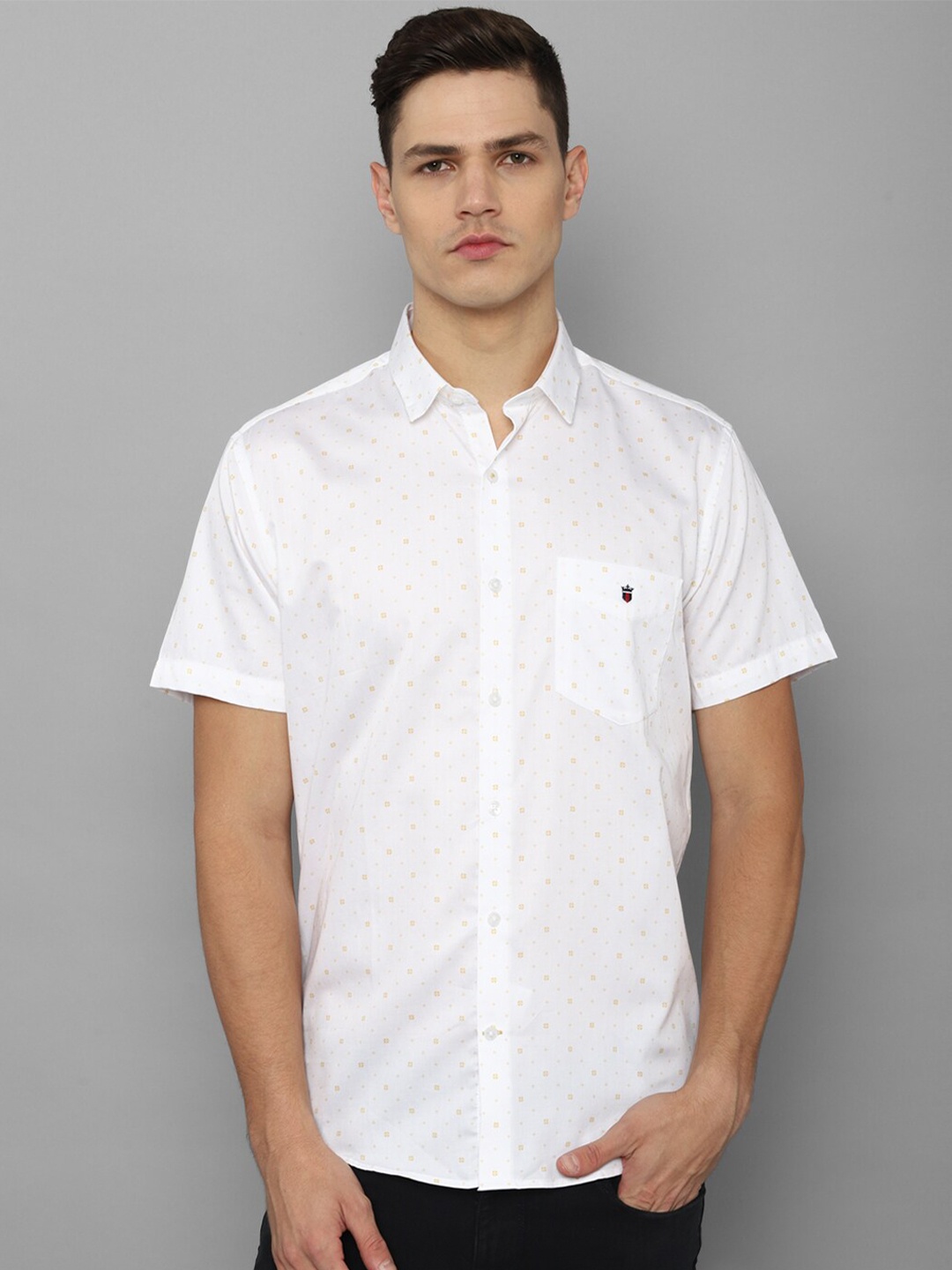 

Louis Philippe Sport Men White Slim Fit Printed Casual Shirt