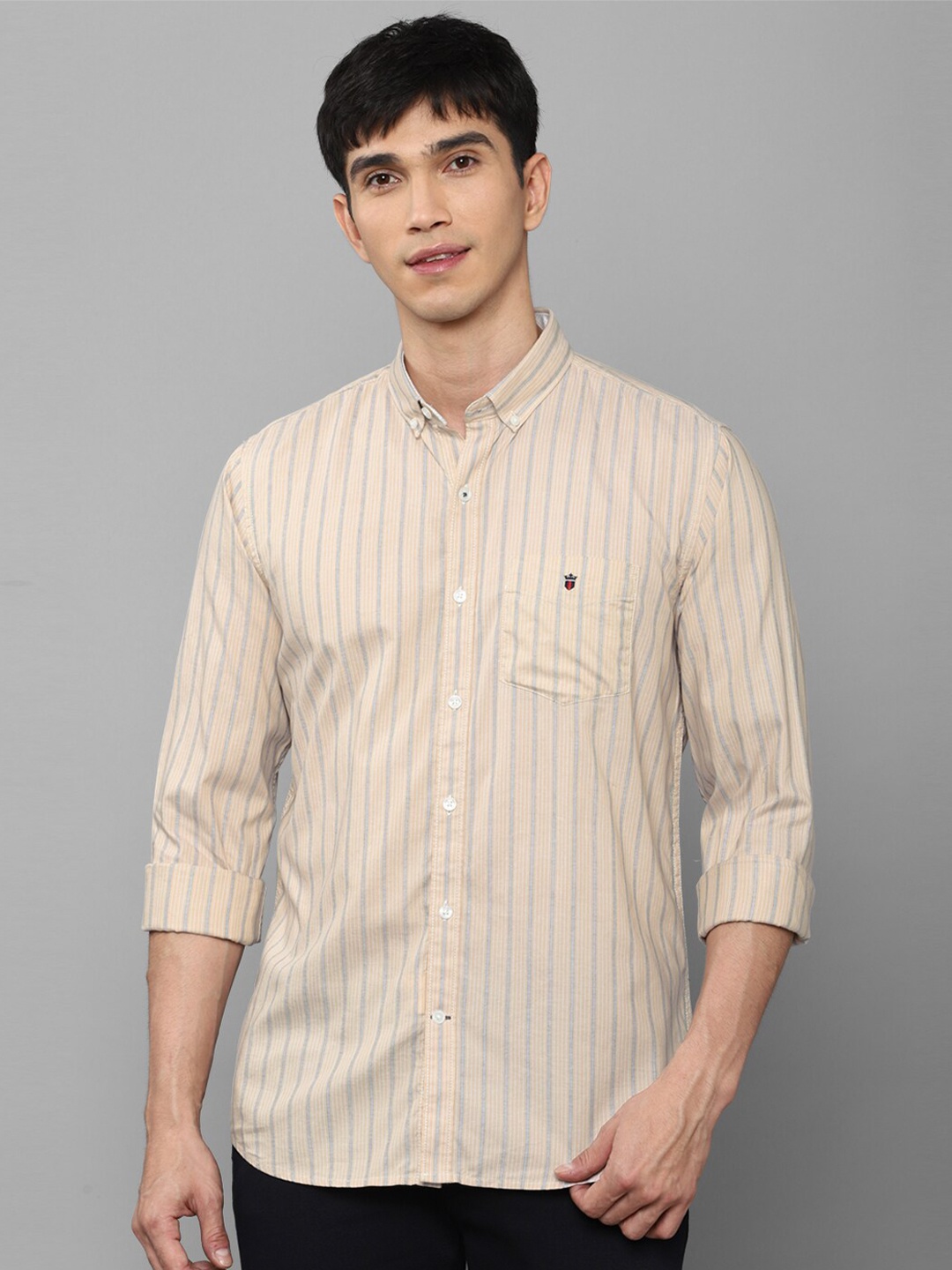 

Louis Philippe Sport Men Beige Slim Fit Striped Casual Shirt