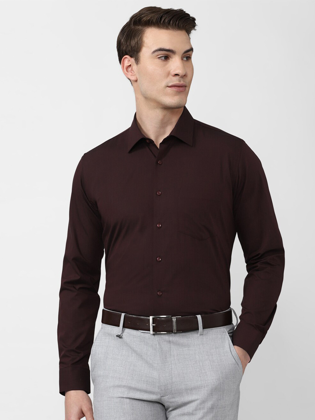 

Van Heusen Men Brown Solid Slim Fit Formal Shirt