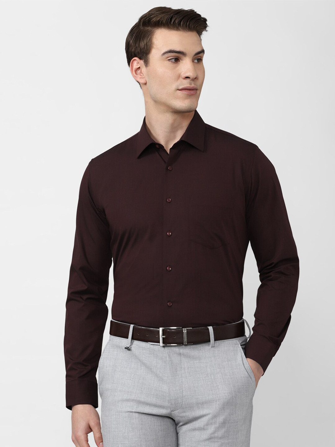 

Van Heusen Men Brown Solid Slim Fit Casual Shirt