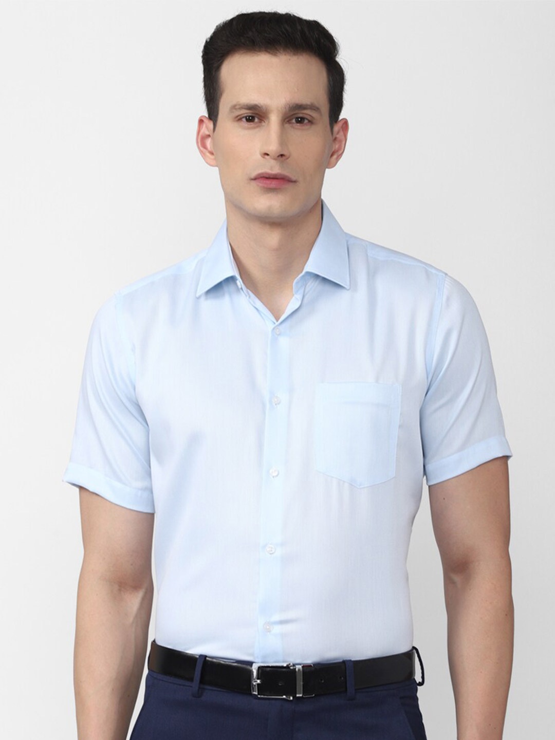 

Van Heusen Men Blue Solid Formal Shirt