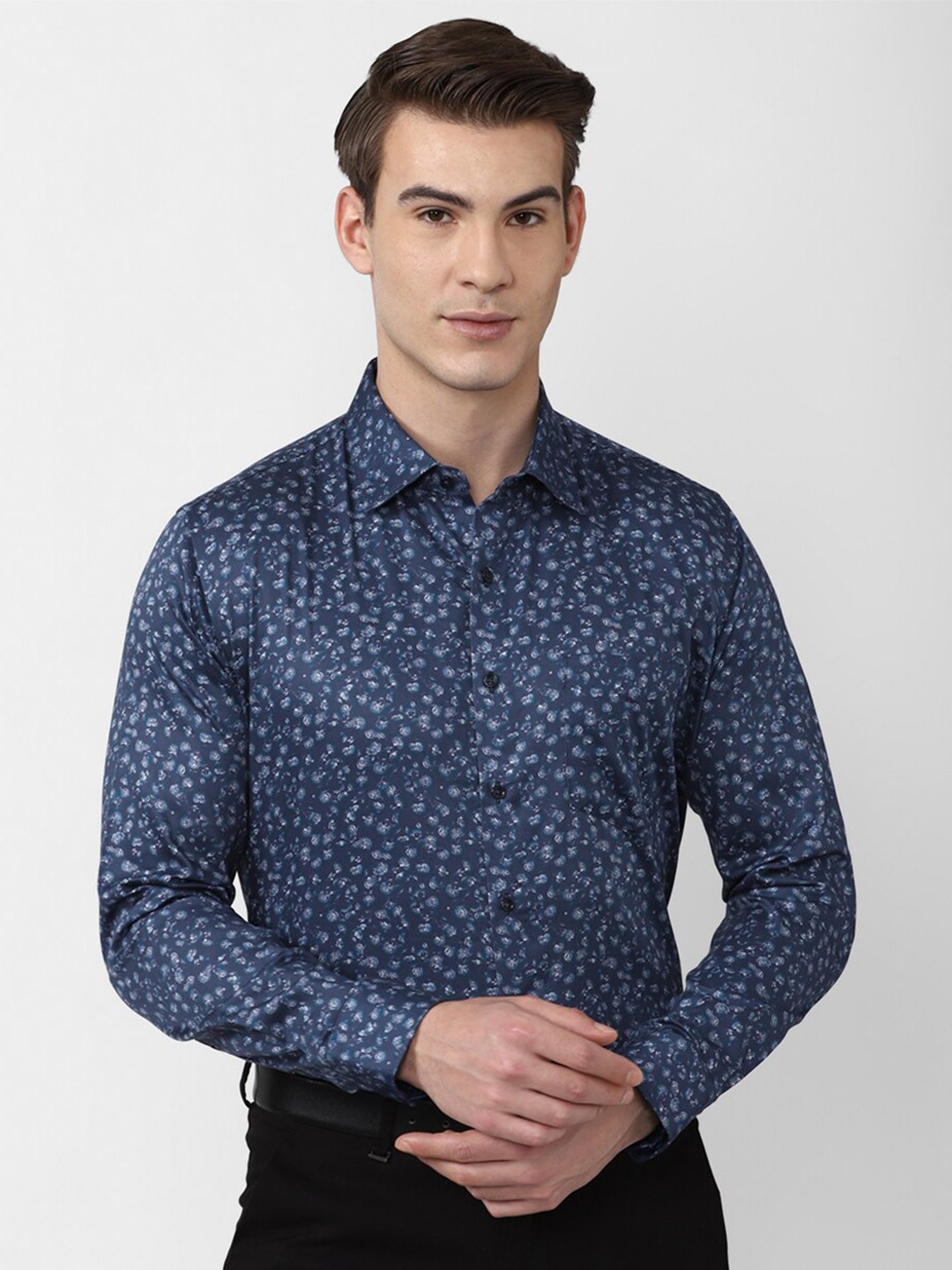 

Van Heusen Men Navy Blue Slim Fit Floral Printed Casual Shirt