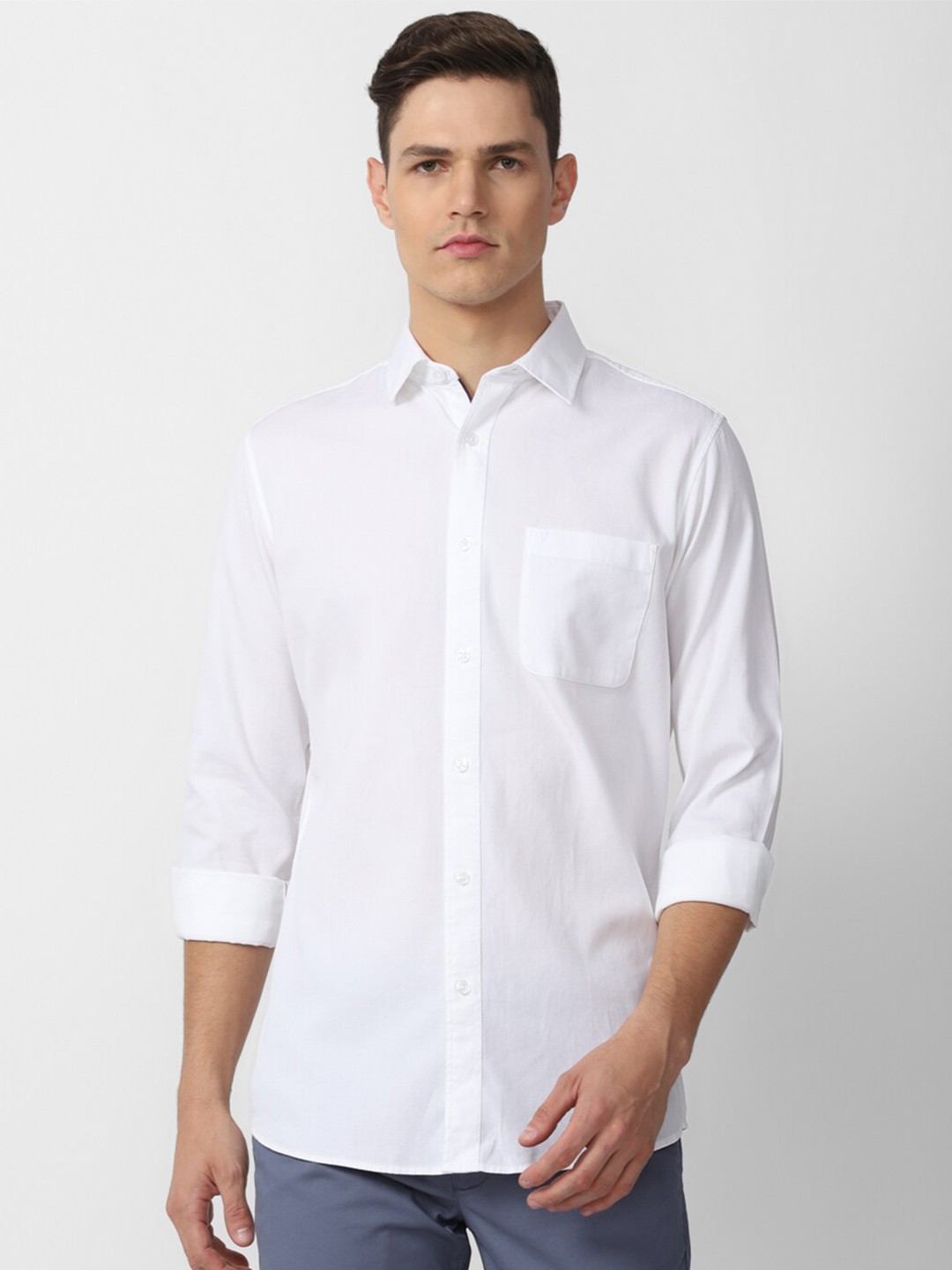 

Van Heusen Sport Men White Slim Fit Casual Shirt