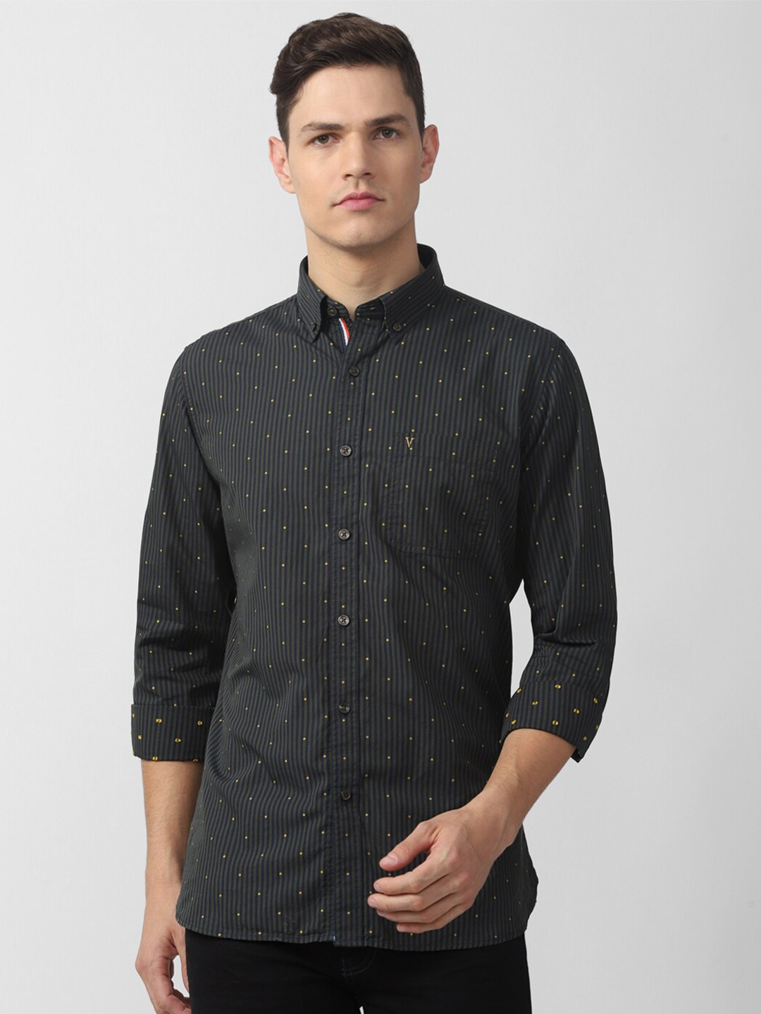 

Van Heusen Sport Men Grey Slim Fit Printed Casual Shirt