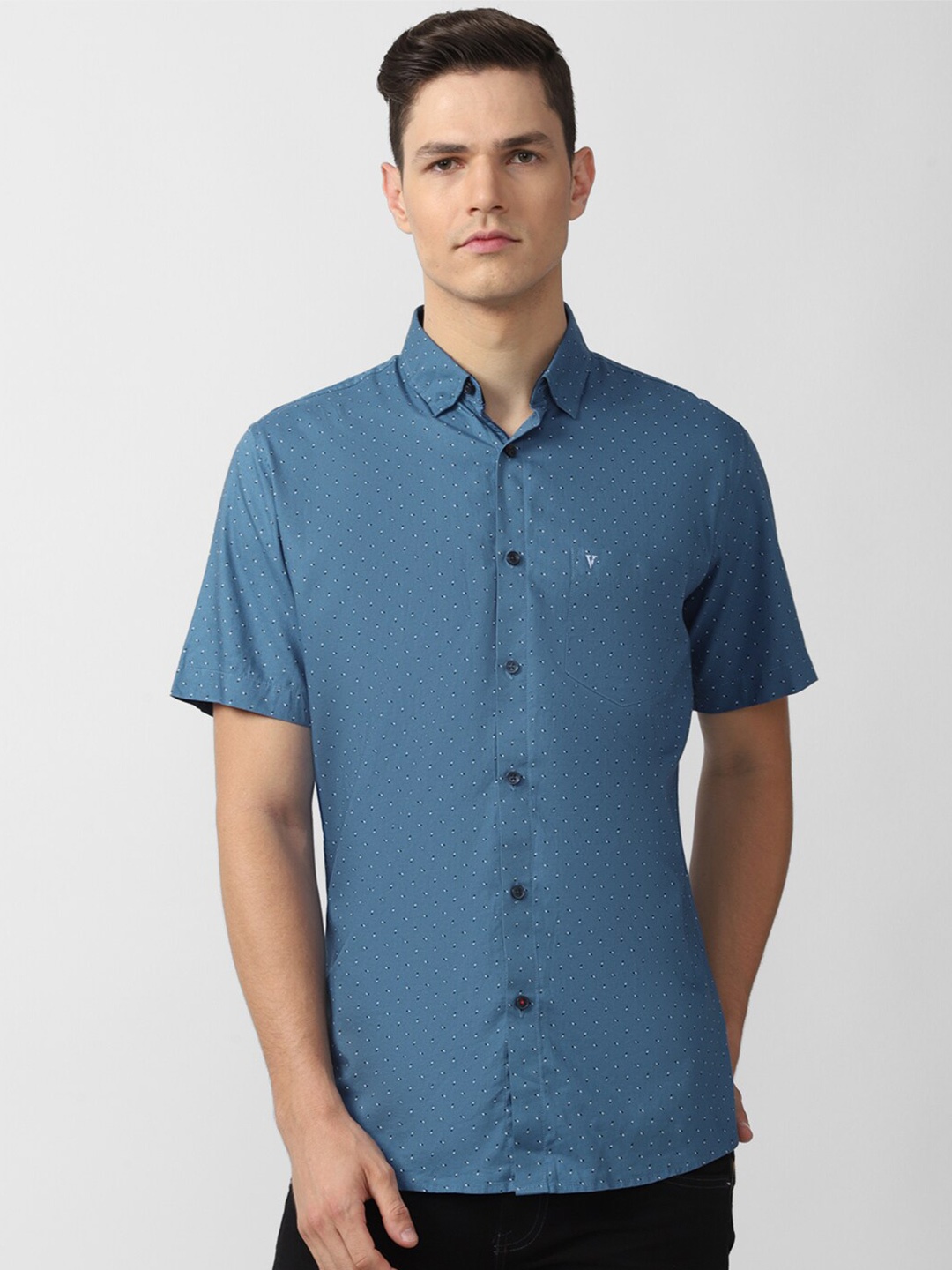 

Van Heusen Men Blue Slim Fit Casual Shirt