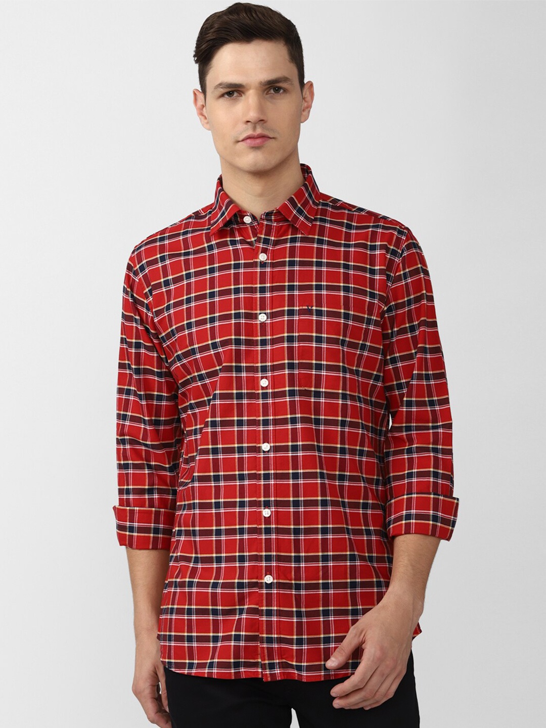 

Van Heusen Sport Men Red Slim Fit Checked Pure Cotton Casual Shirt