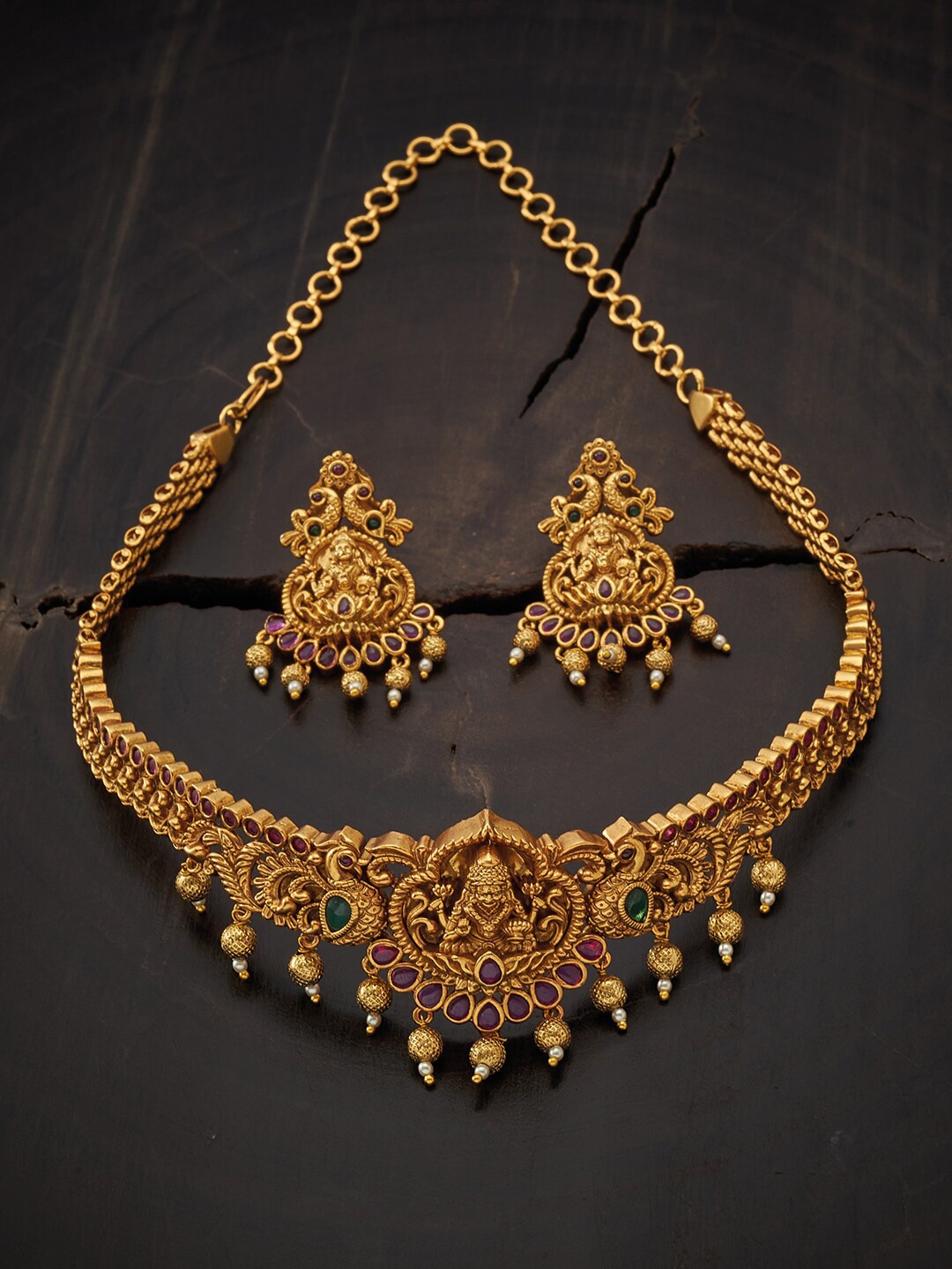 

Kushal's Fashion Jewellery Women Gold-Toned Green & Pink Stone Stud & Beaded Jewelry Set