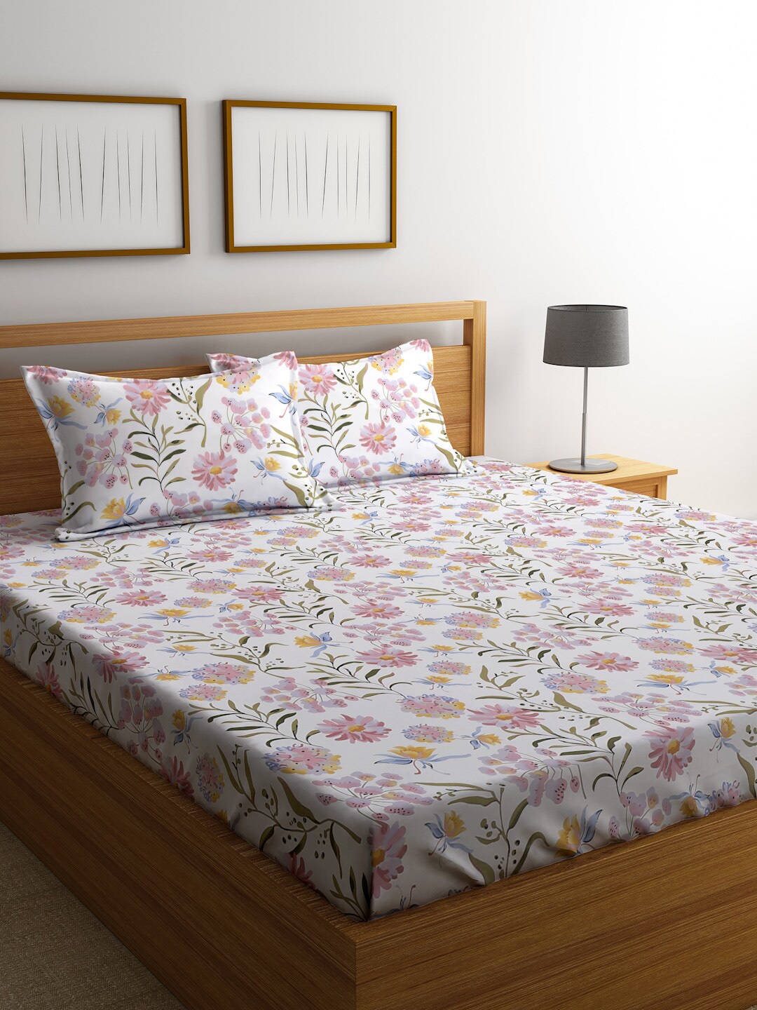 

SOKNACK White & Pink Floral Printed 300 TC King Bedsheet with 2 Pillow Covers