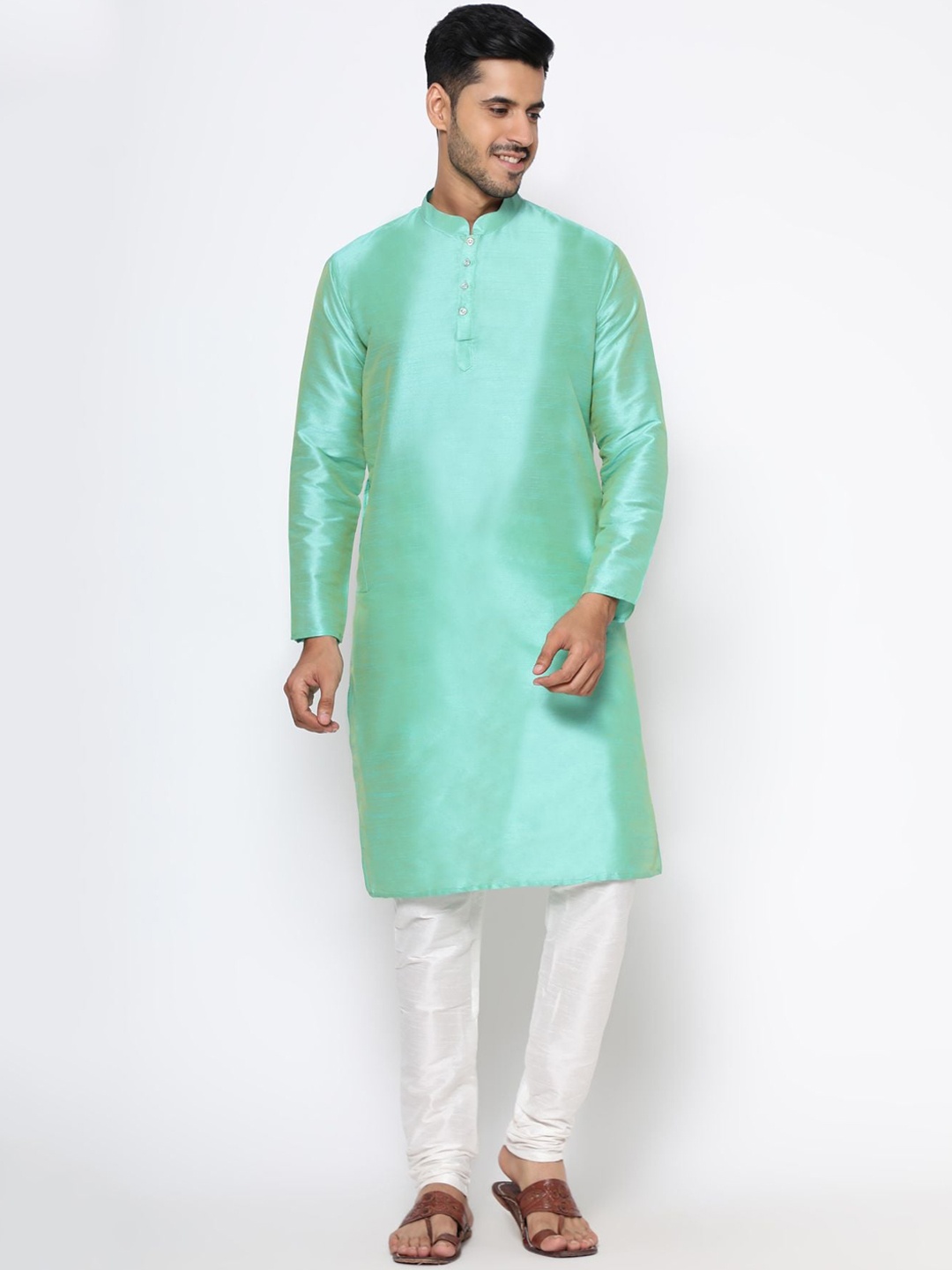 

Vastrasky Global Men Fluorescent Green Pure Cotton Kurta with Pyjamas