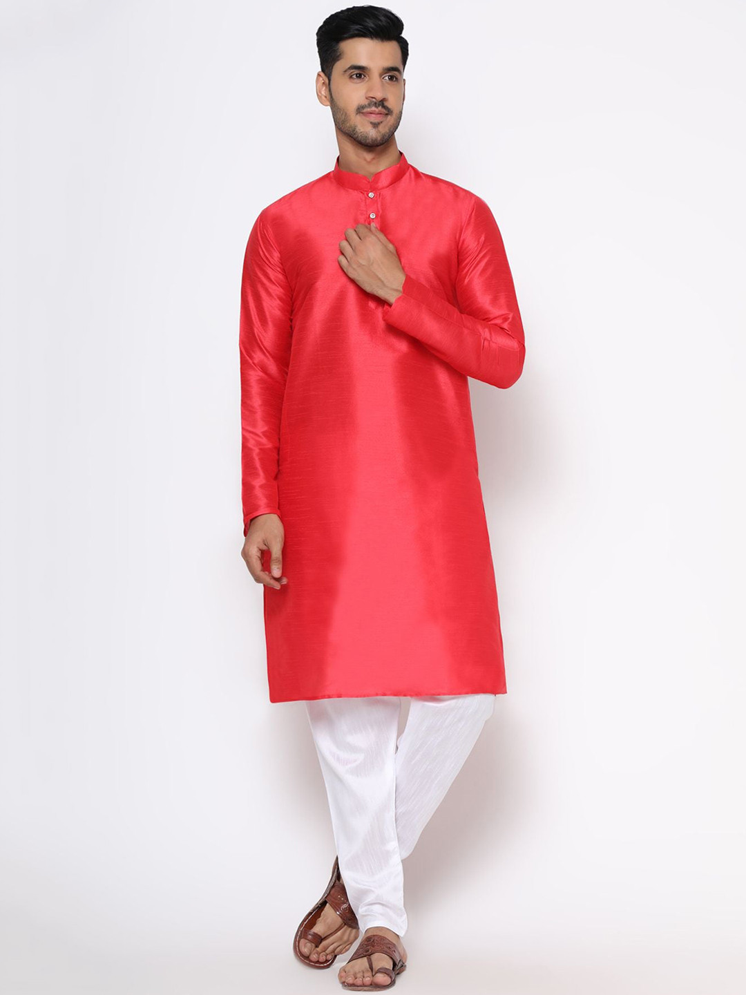 

Vastrasky Global Men Red Pure Cotton Kurta with Pyjamas