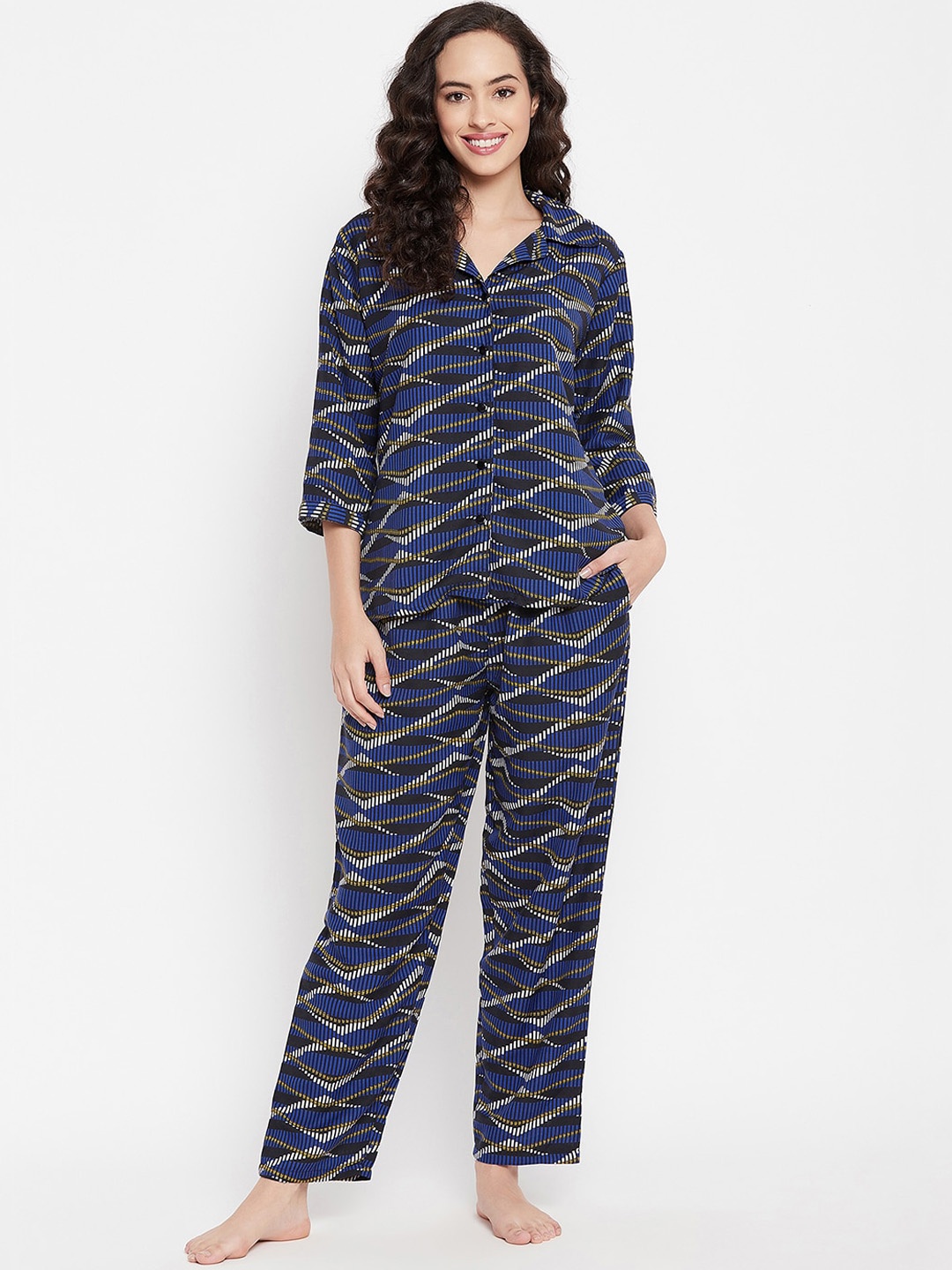 

Clovia Women Print Me Pretty Button Me Up Shirt With Pyjama, Blue