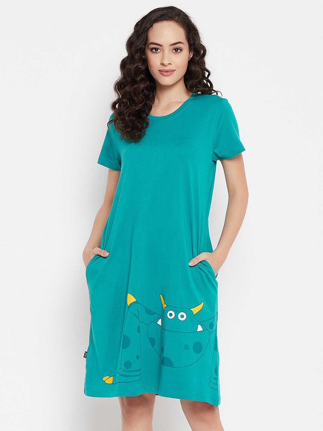

Clovia Women Teal Printed Nightdress