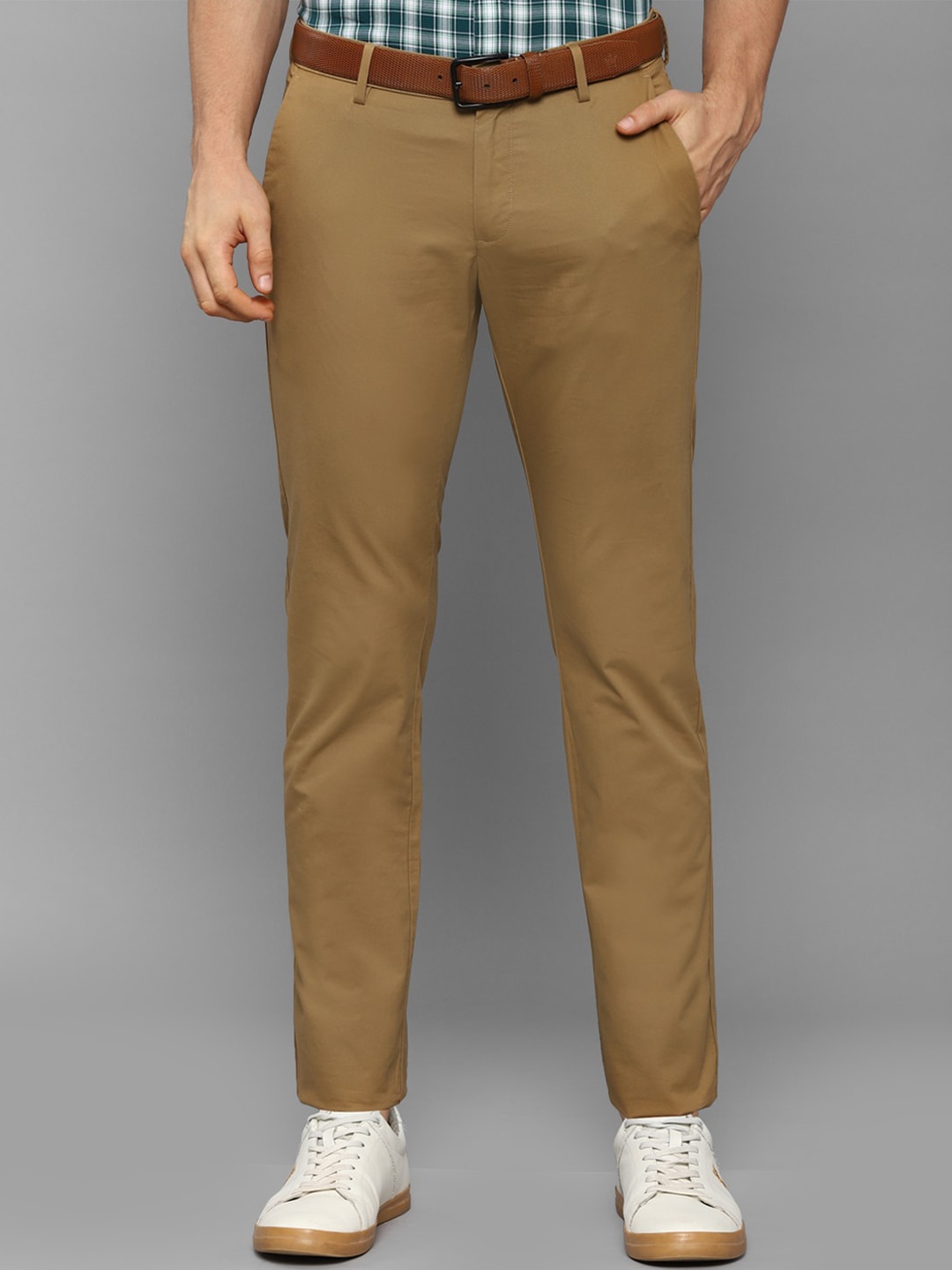

Allen Solly Men Brown Solid Slim Fit Trouser