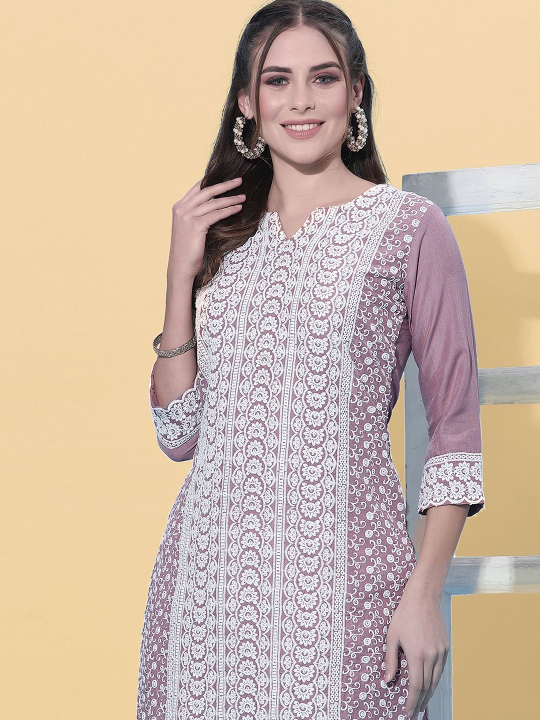 

SKYLEE Women Purple Ethnic Motifs Embroidered Kurta with Trousers