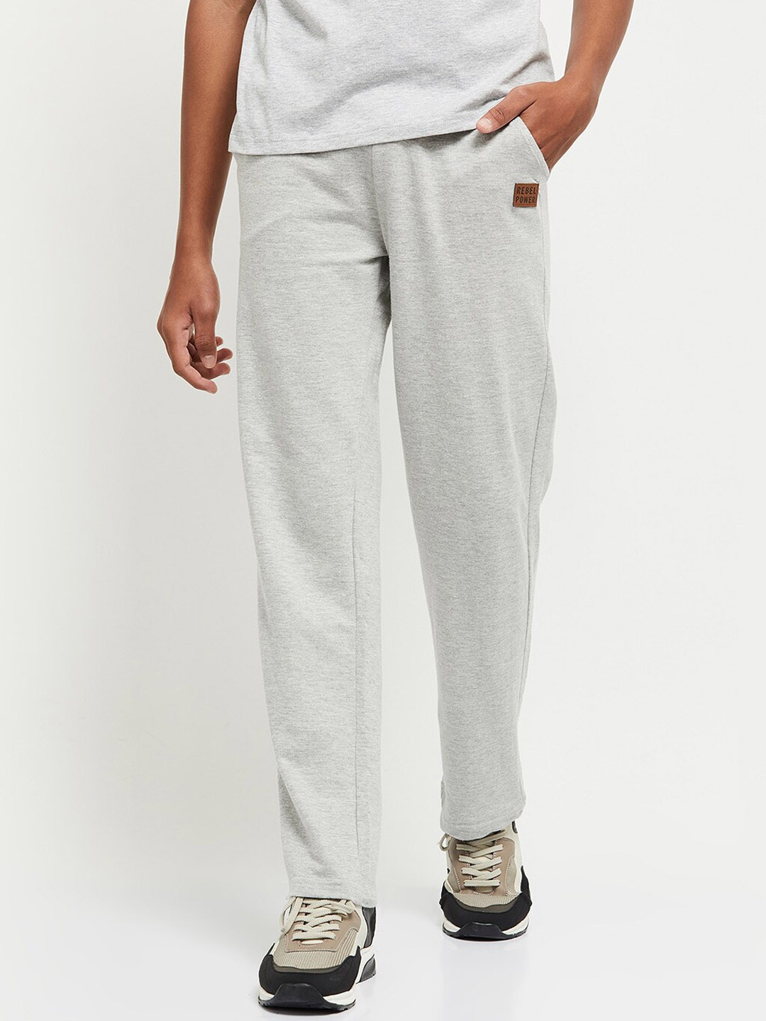 

max Boys Grey Solid Regular Fit Track Pants