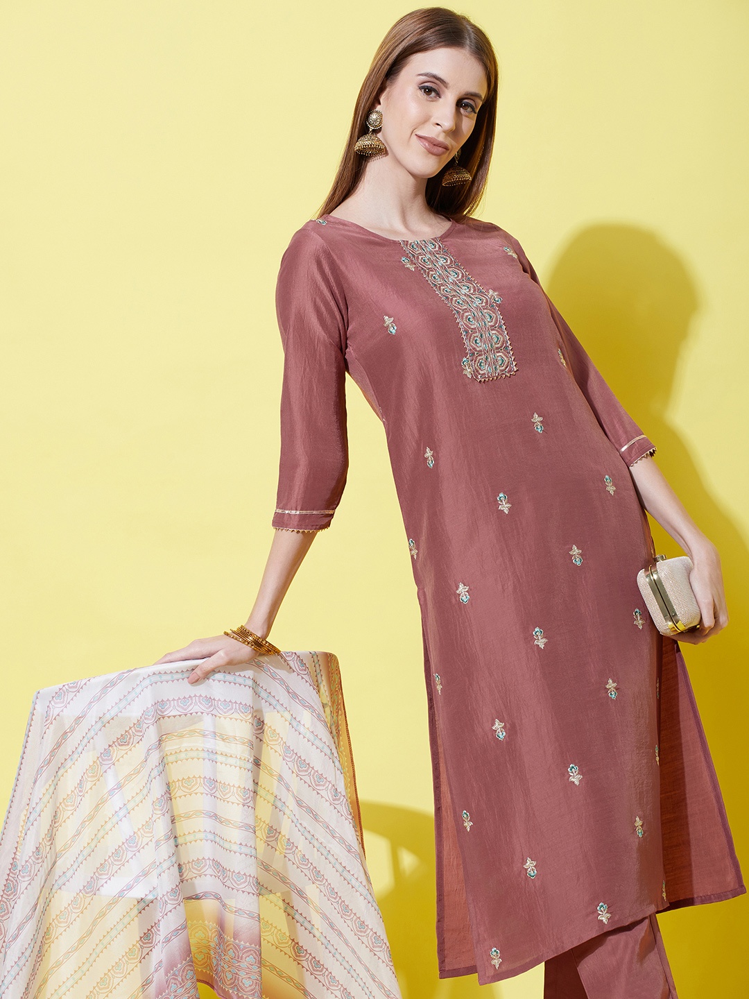

SKYLEE Women Mauve Floral Embroidered Kurta with Trousers & With Dupatta