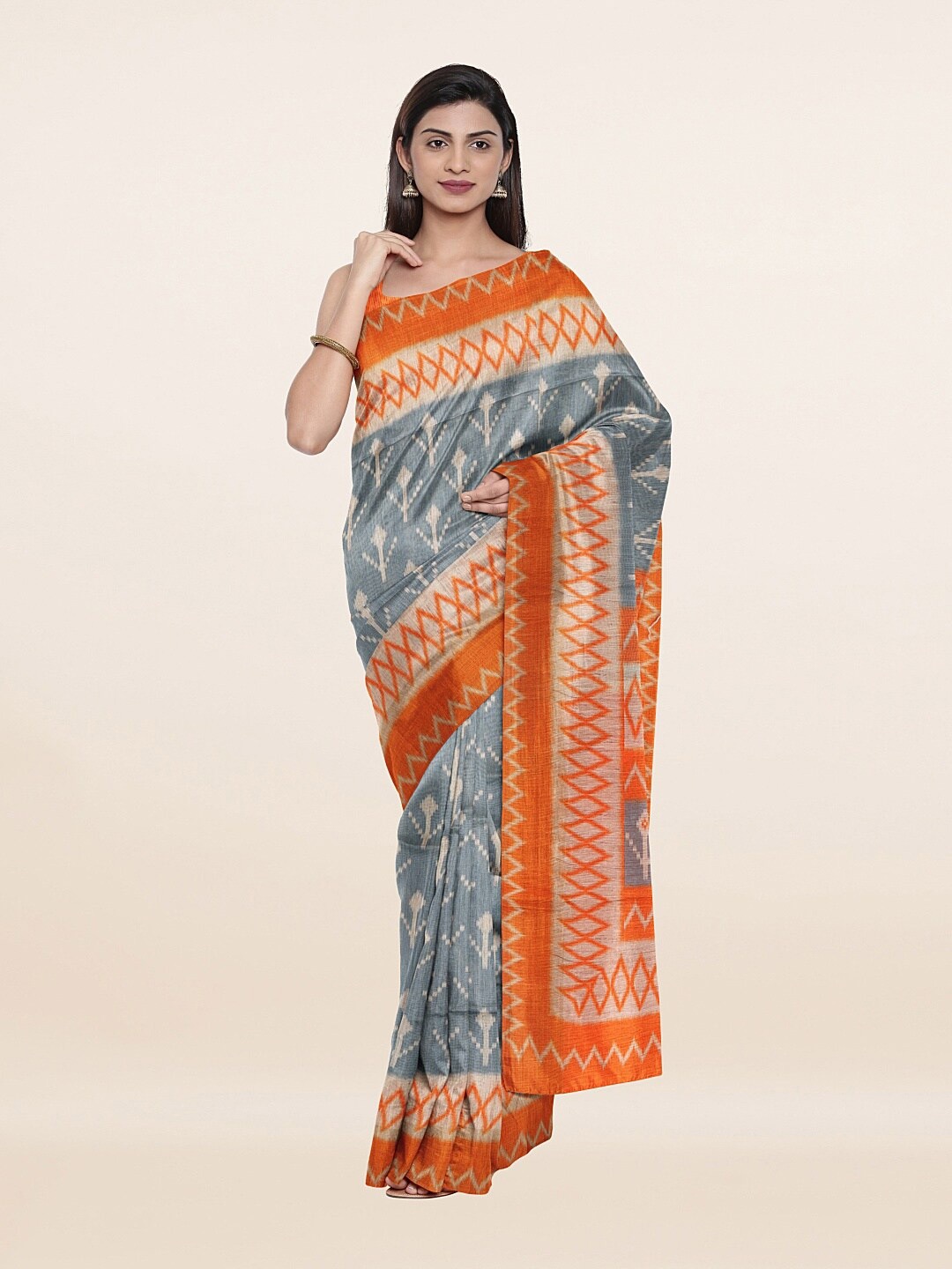 

Pothys Grey & Orange Floral Art Silk Saree With Unstitched Blouse Piece