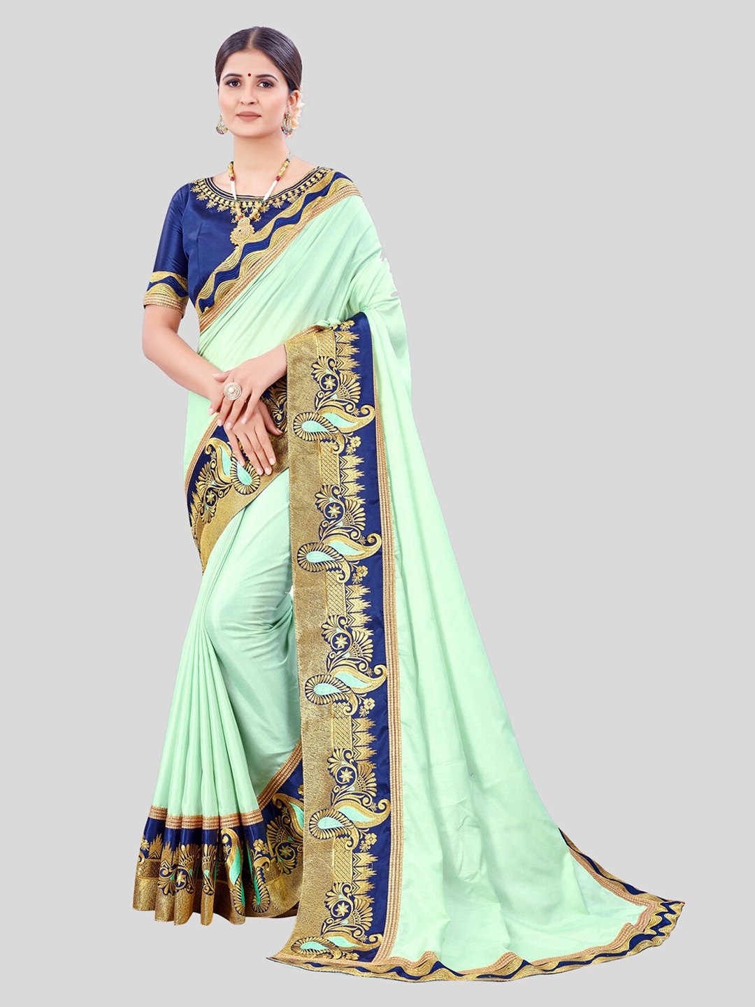 

MARUTI ART Green & Gold-Toned Embroidered Zari Saree