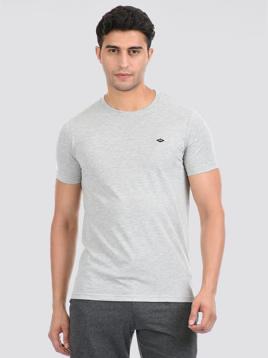 

Cloak & Decker by Monte Carlo Men Grey Melange Solid Regular Fit T-shirt