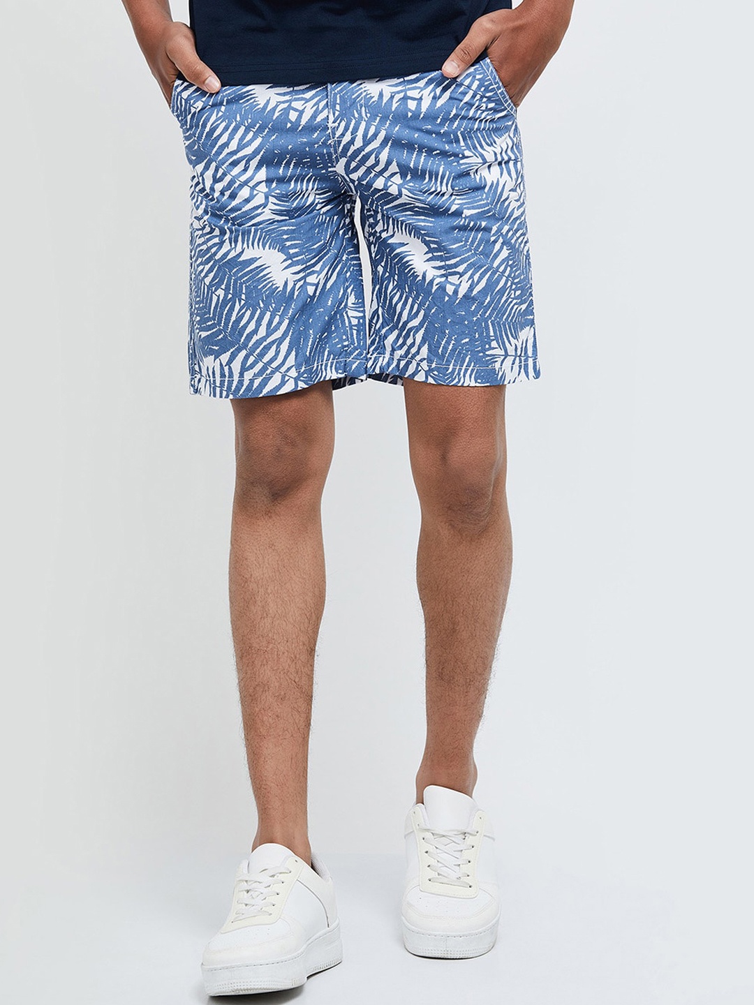 

max Boys White Floral Printed Shorts