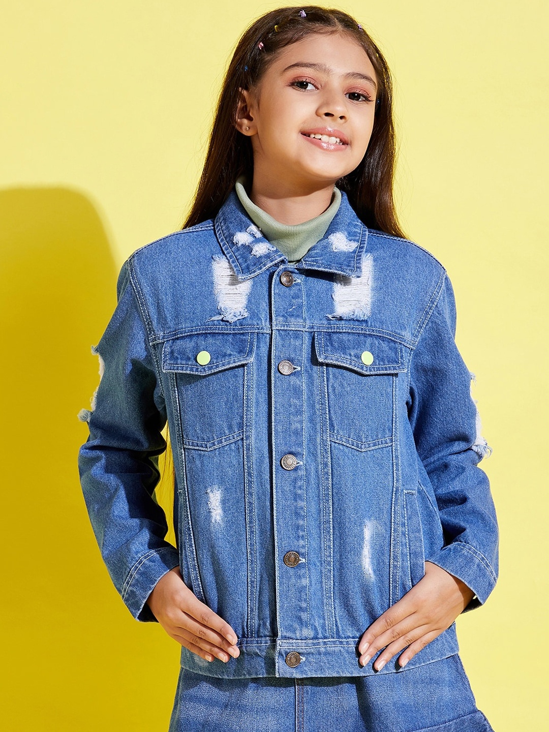 

Noh Voh - SASSAFRAS Kids Girls Blue Washed Denim Jacket with Patchwork