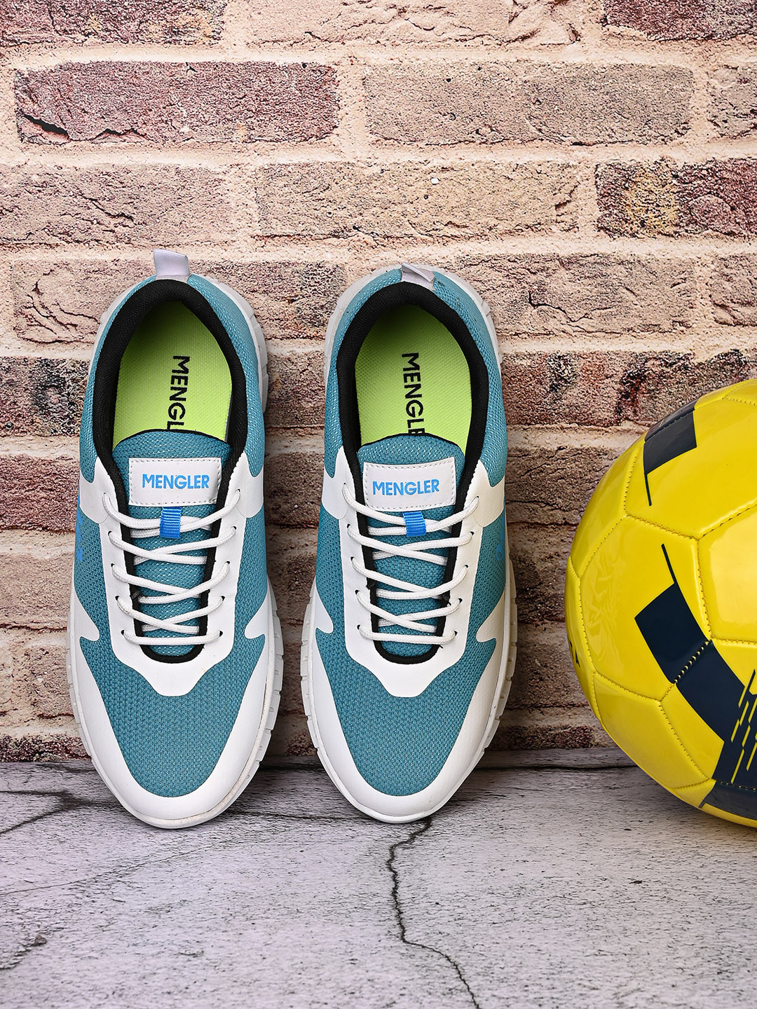 

MENGLER Men Blue Colourblocked Sneakers