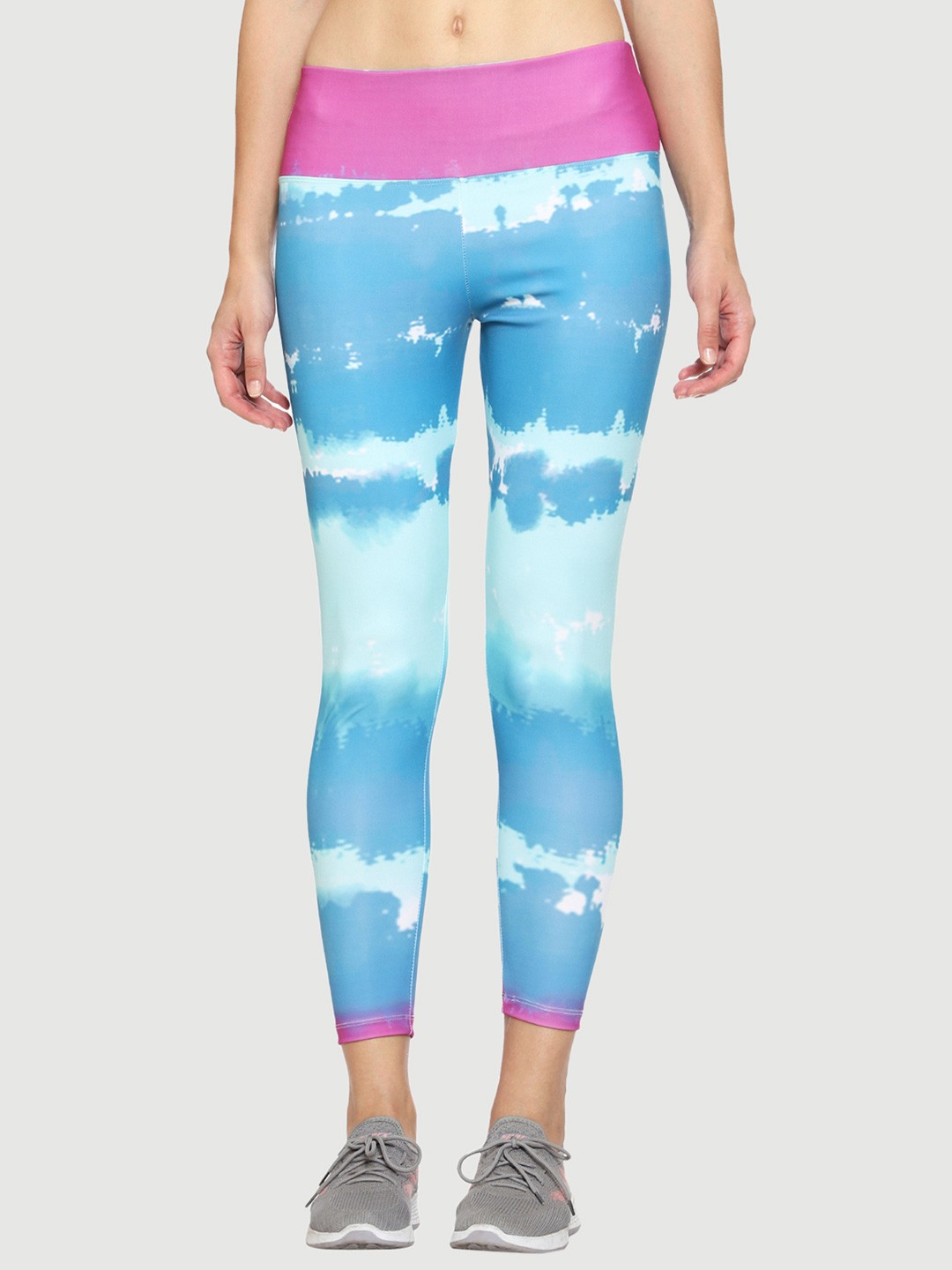 

Urban Komfort Women Blue & Pink Printed Sports Tights