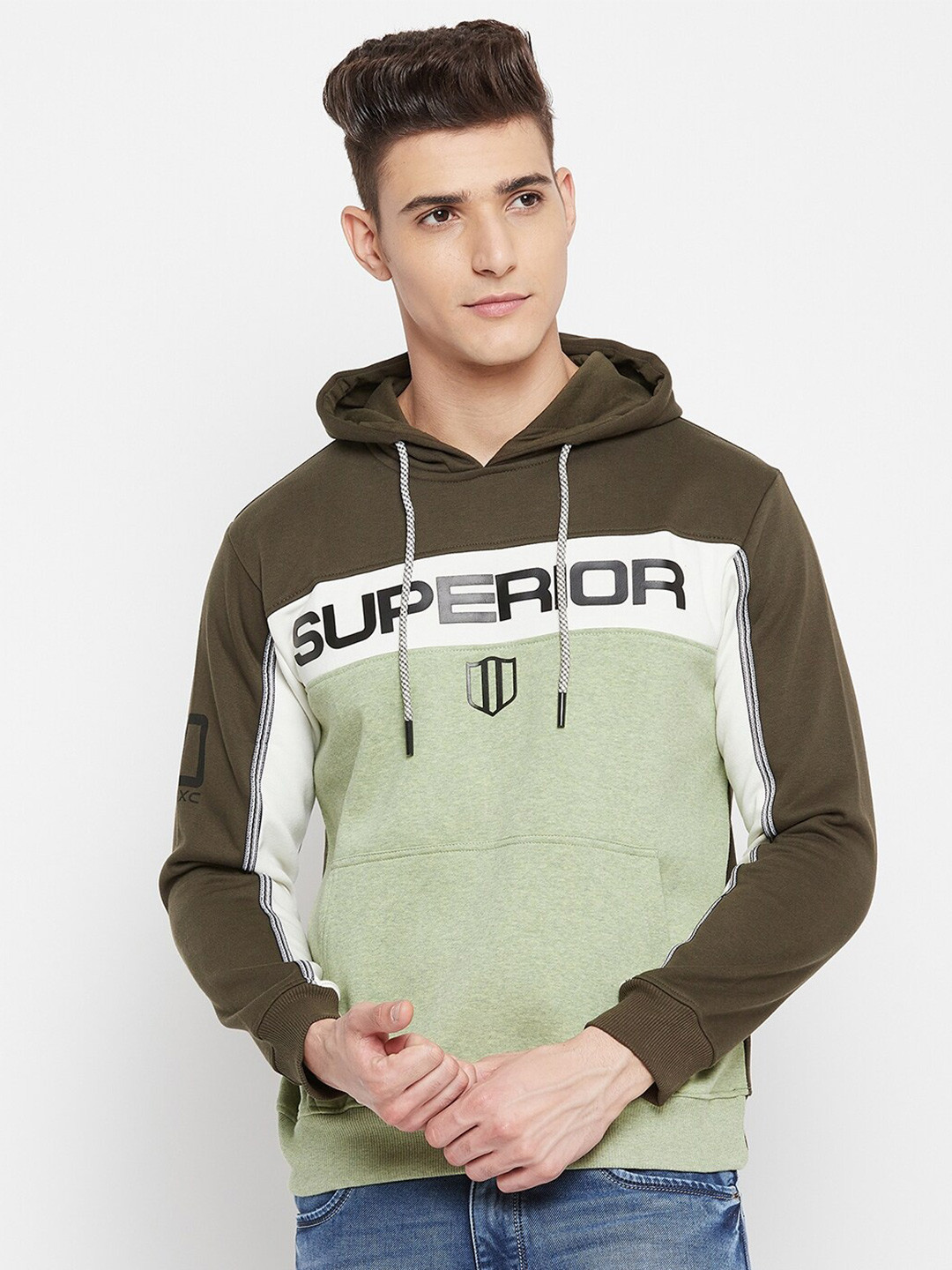

Duke Men Green Colourblocked Sweatshirt