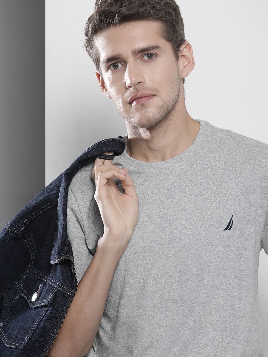 

Nautica Men Grey Solid Pure Cotton T-shirt