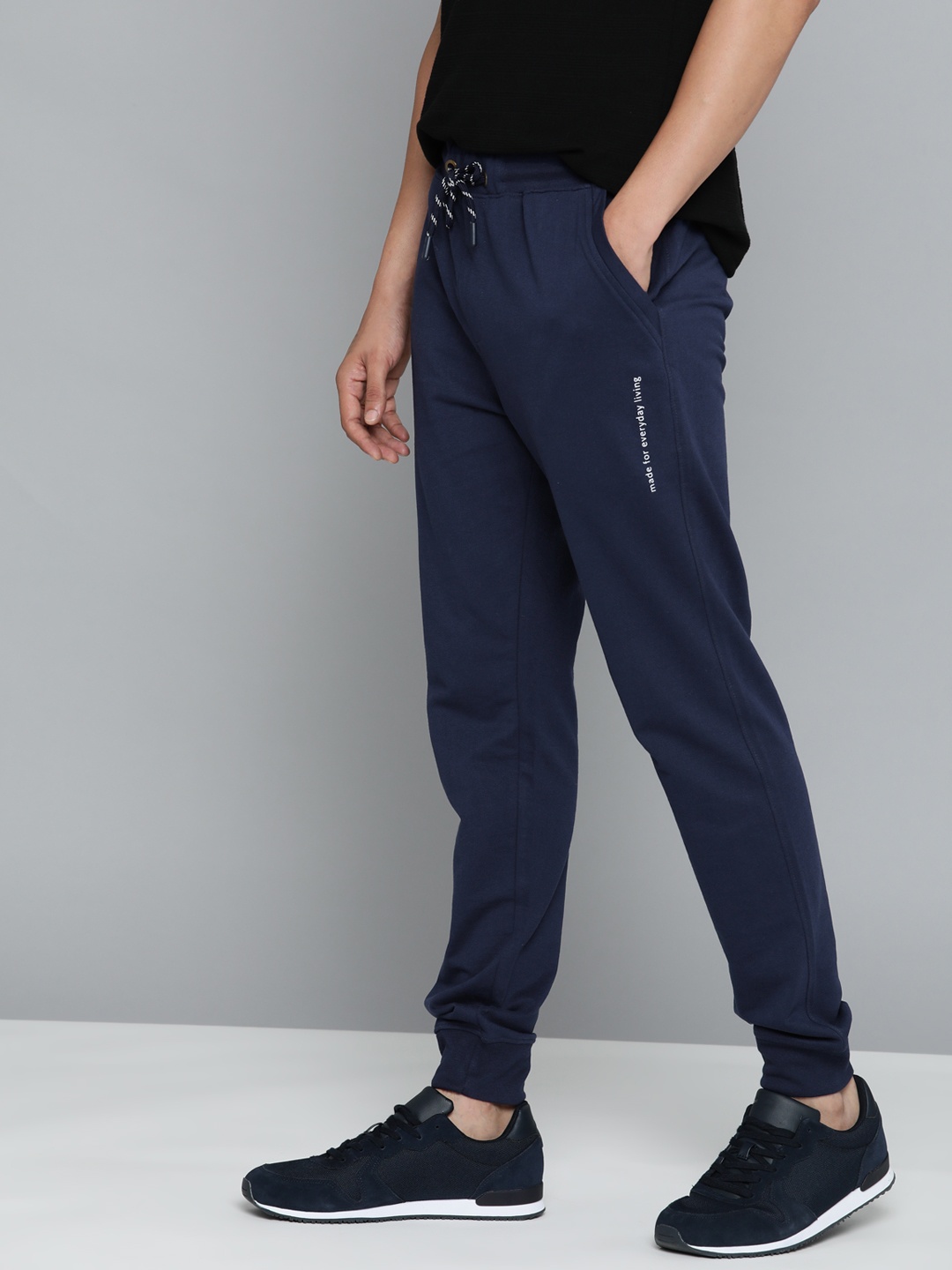 

ether Men Navy Blue Solid Jogger