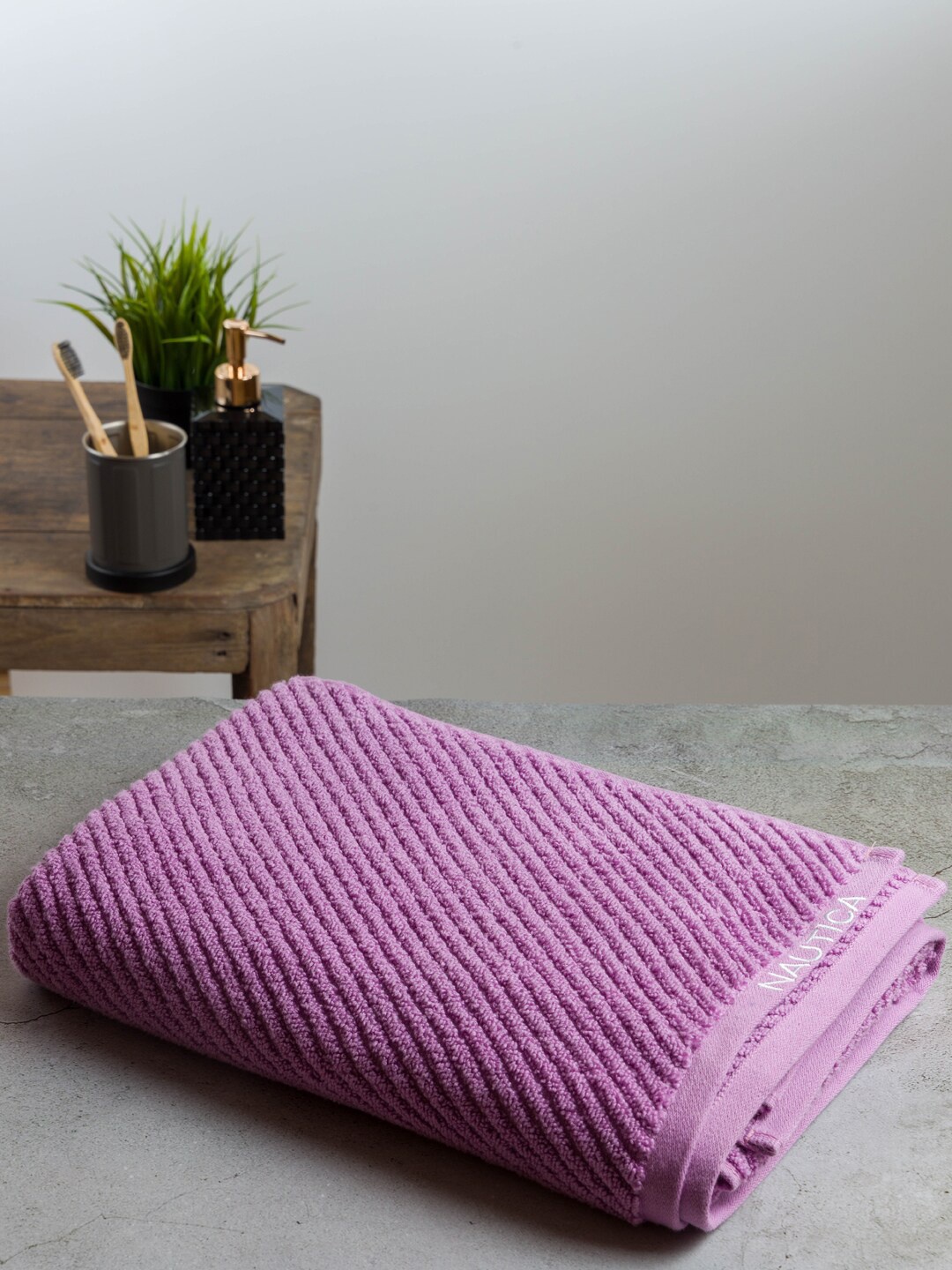 

Nautica Purple Solid Pure Cotton 600 GSM Bath Towels