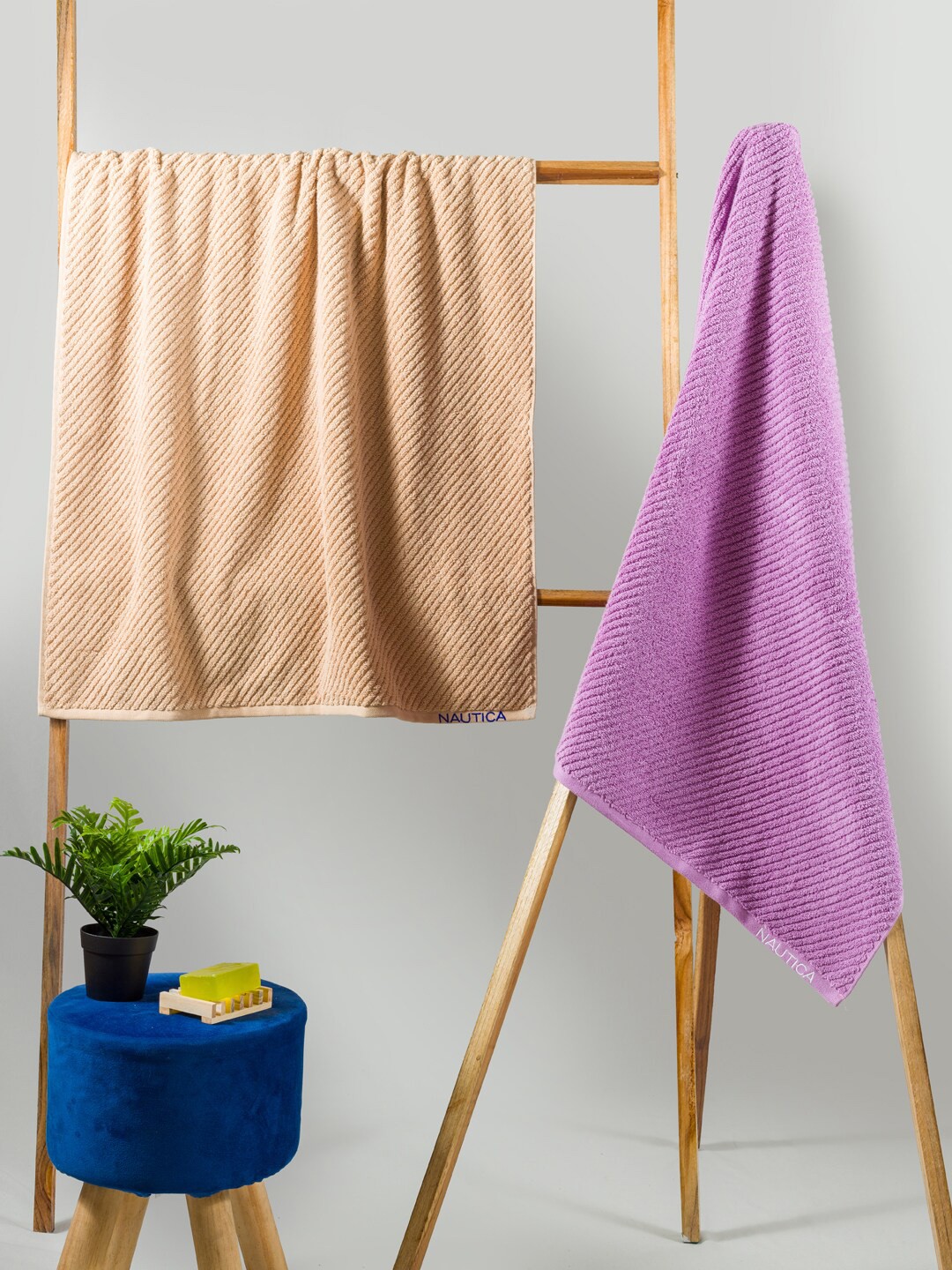 

Nautica Set Of 2 Solid Pure Cotton 600 GSM Bath Towels, Purple