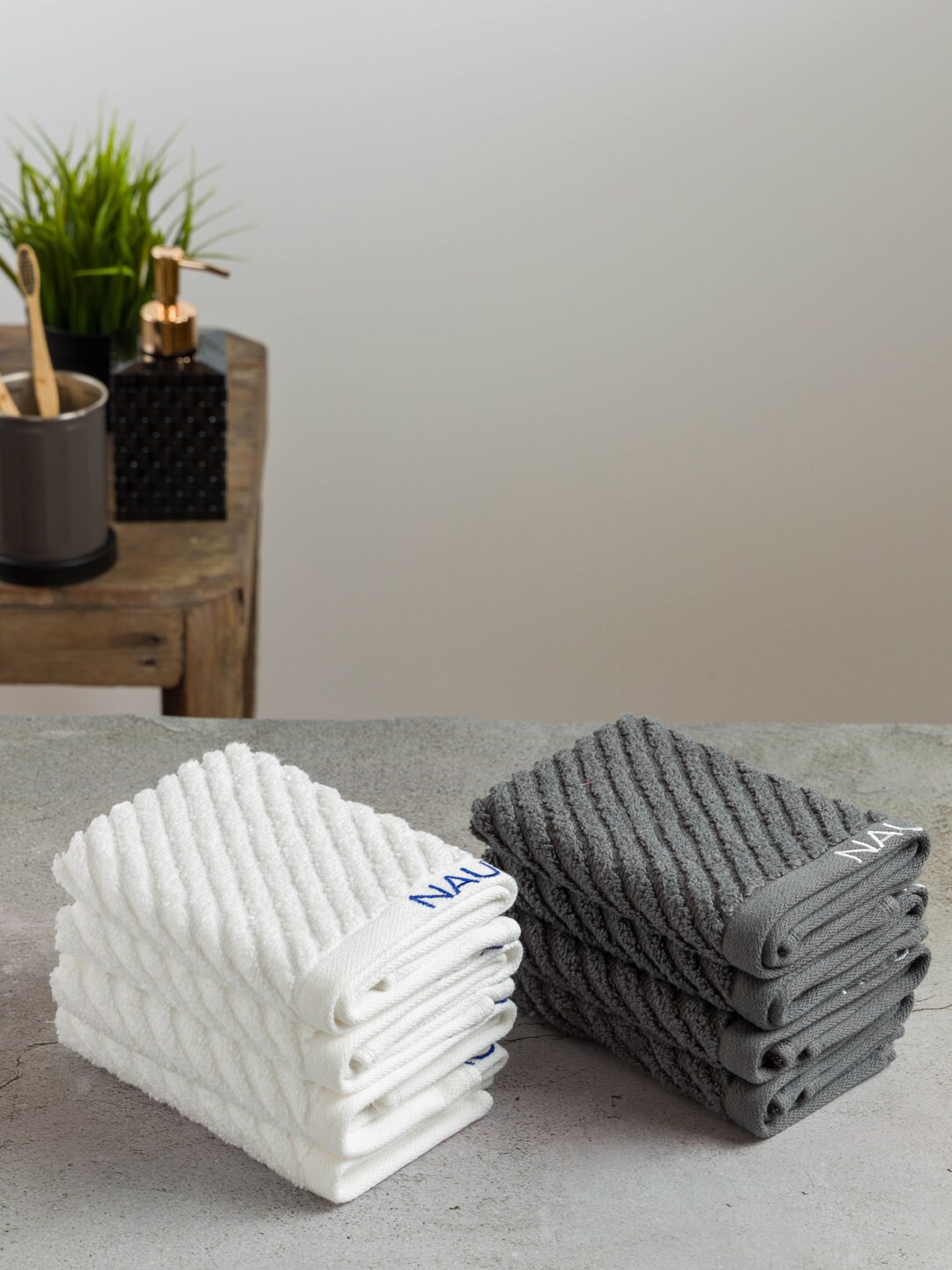 

Nautica Set Of 8 Solid 600 GSM Pure Cotton Face Towels, Grey