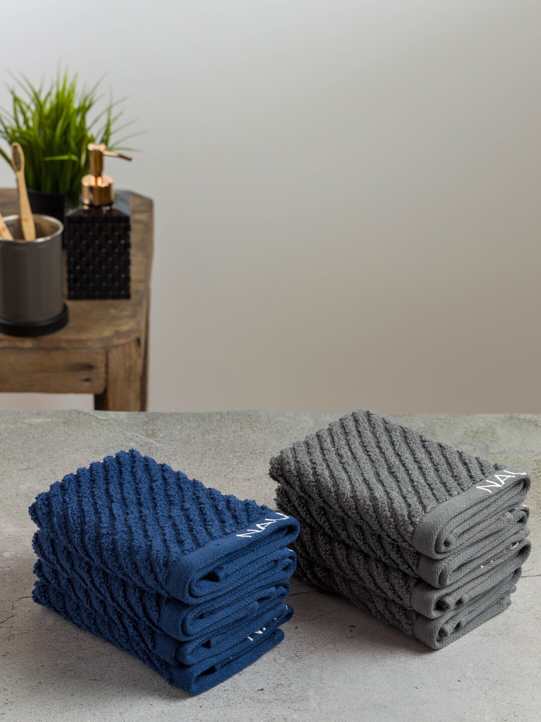 

Nautica Set Of 8 Solid 600 GSM Pure Cotton Face Towels, Navy blue