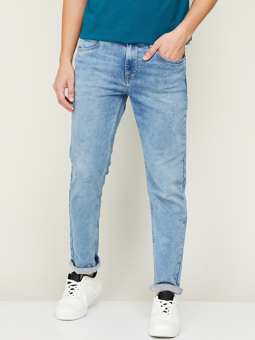 

Forca Men Blue Slim Fit Clean Look Heavy Fade Jeans