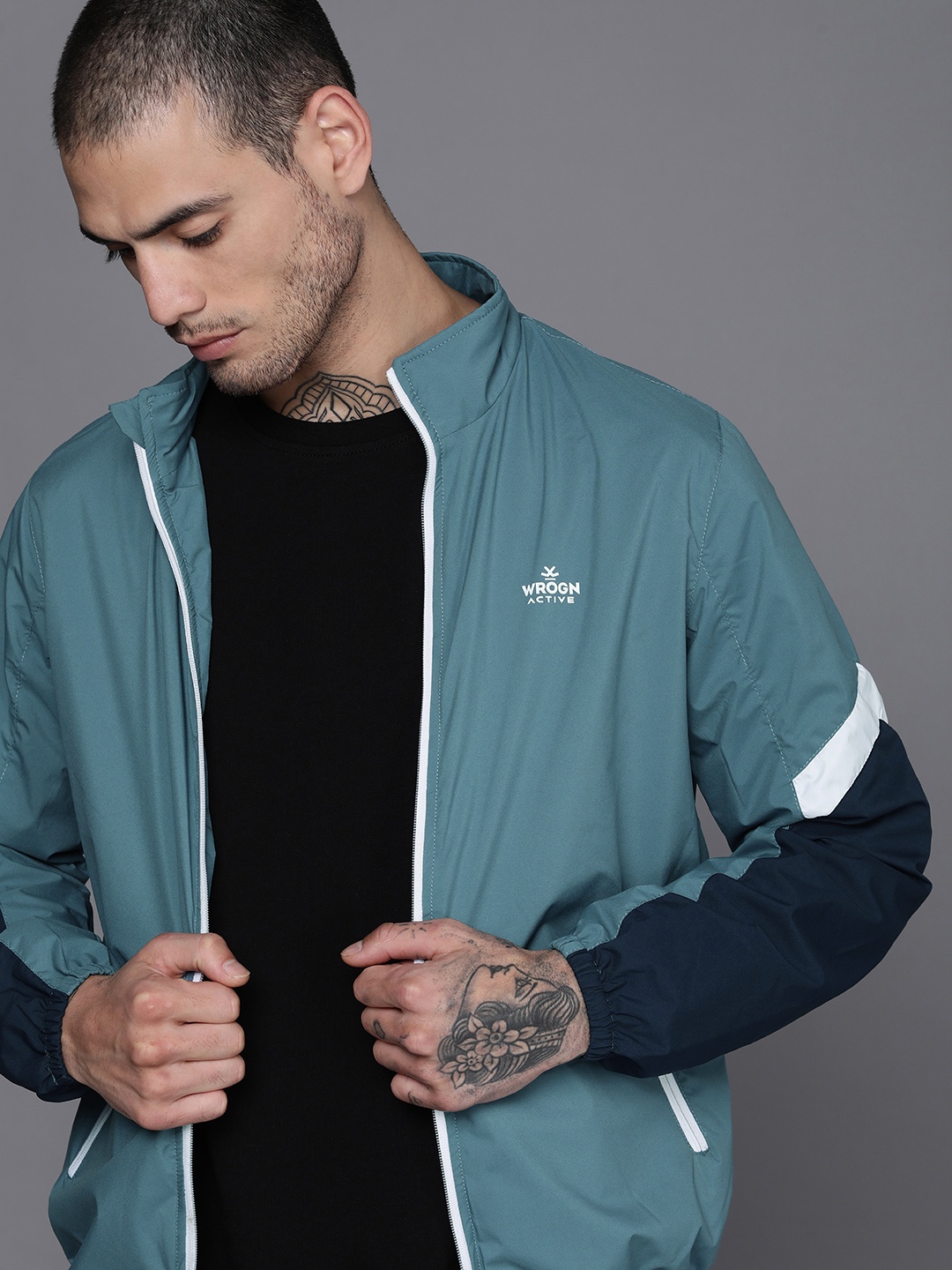 

WROGN ACTIVE Men Blue Colourblocked Mock-Collar Sporty Jacket