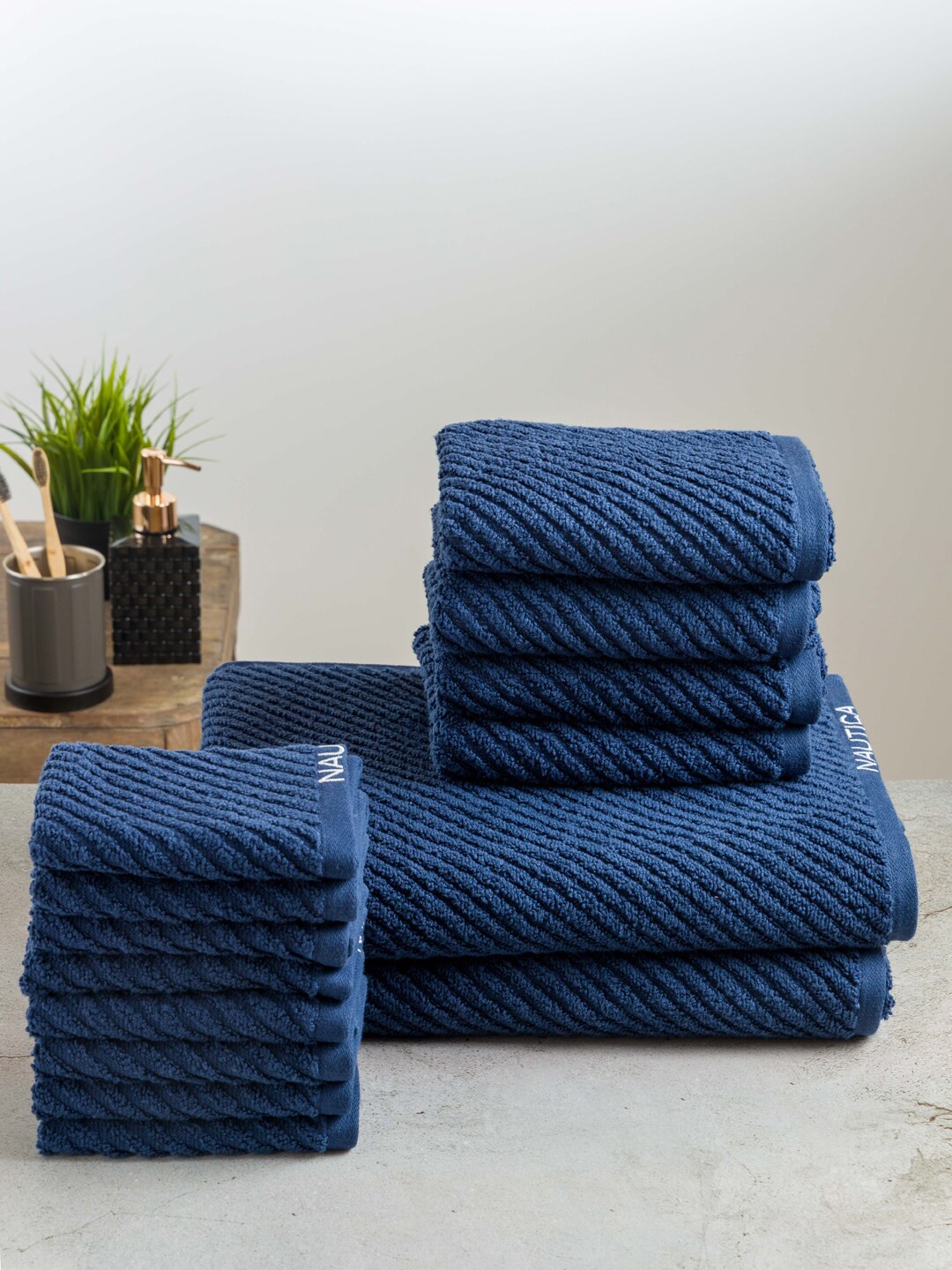 

Nautica Set Of 14 Solid 600 GSM Pure Cotton Towel Set, Navy blue