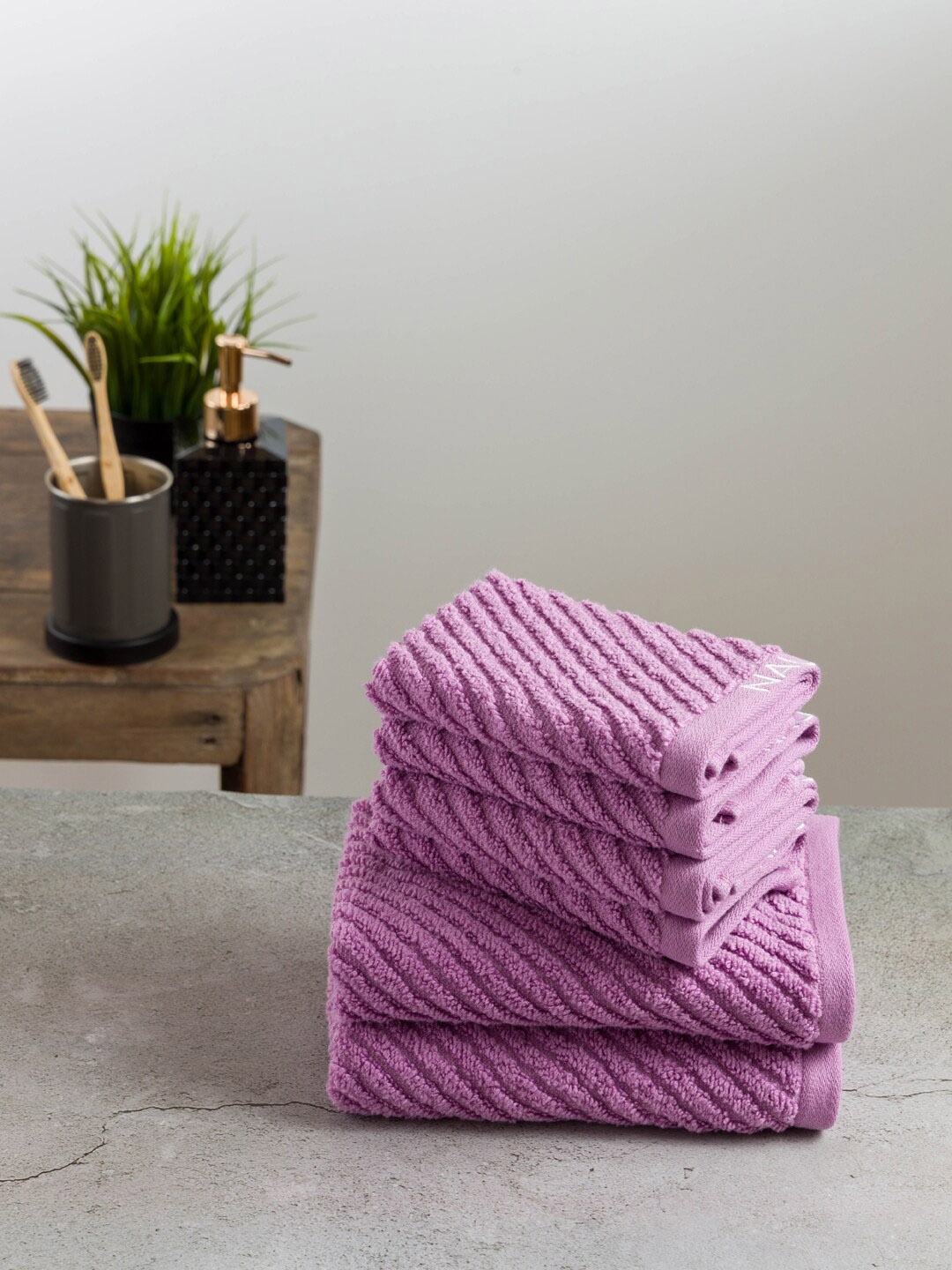 

Nautica Set Of 6 Solid Cotton 600 GSM Towel Set, Purple