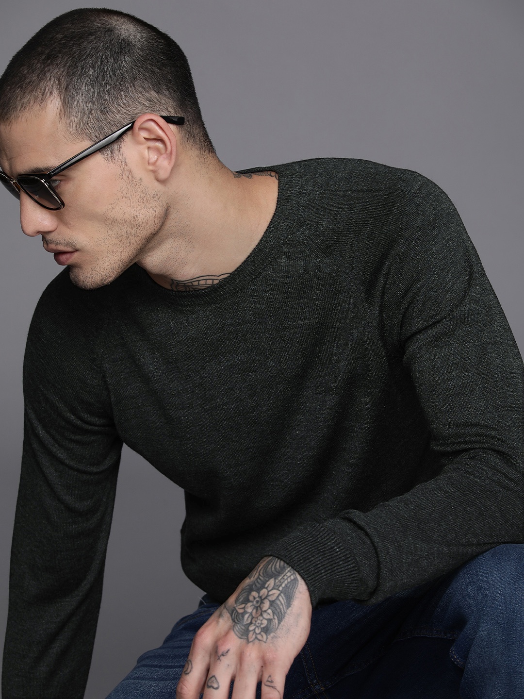 

WROGN Men Charcoal Grey Solid Pullover